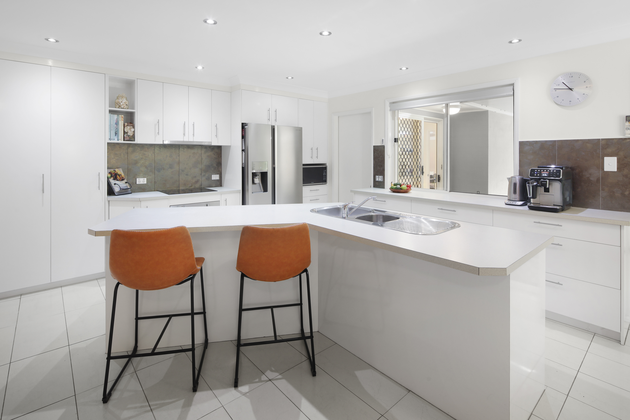 66 LAGOON CRESCENT, Bellbowrie QLD 4070 - Image 4