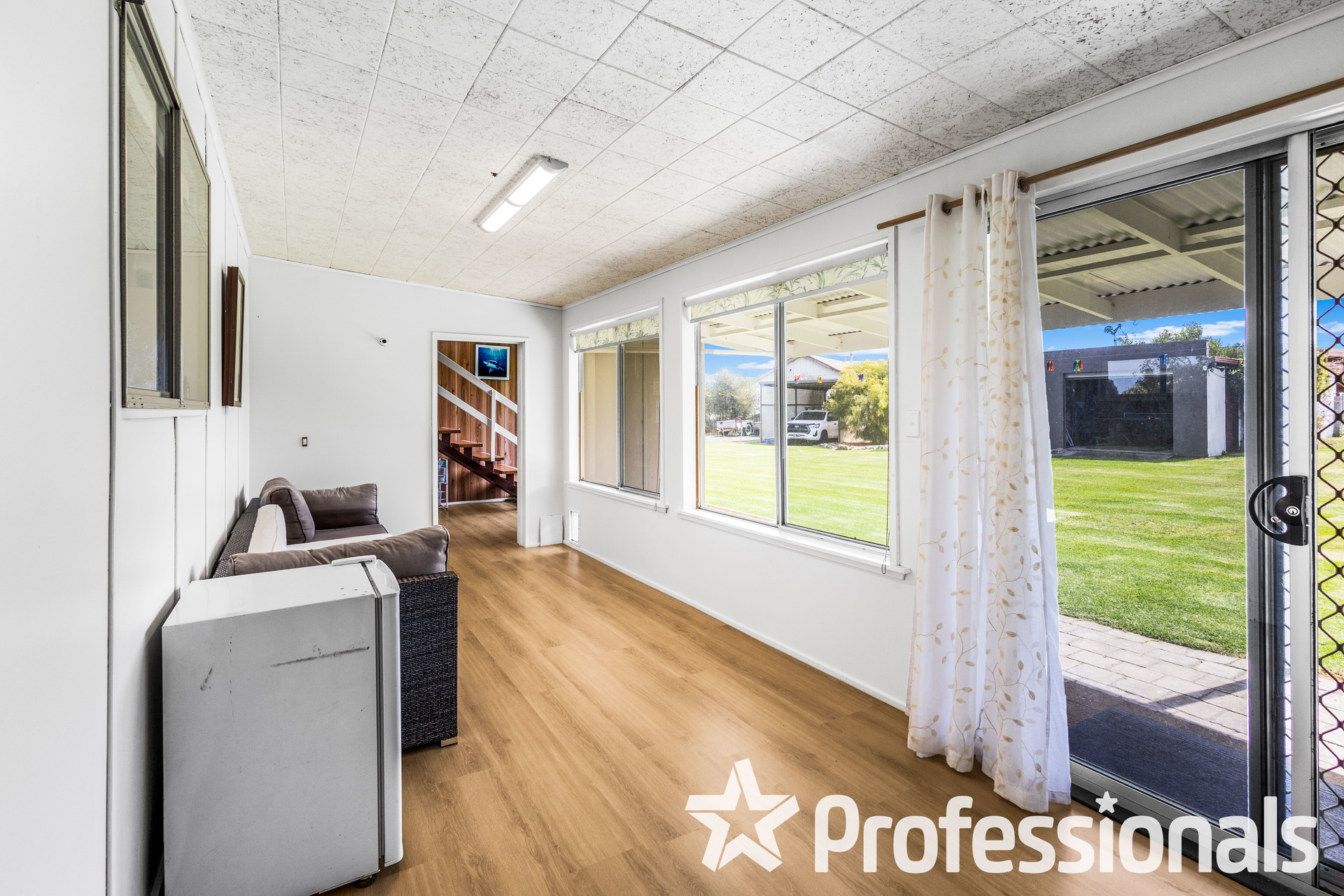 2-bedroom house at 5 Newhaven Crescent, Mcloughlins Beach, VIC 3874, Wellington, Victoria
