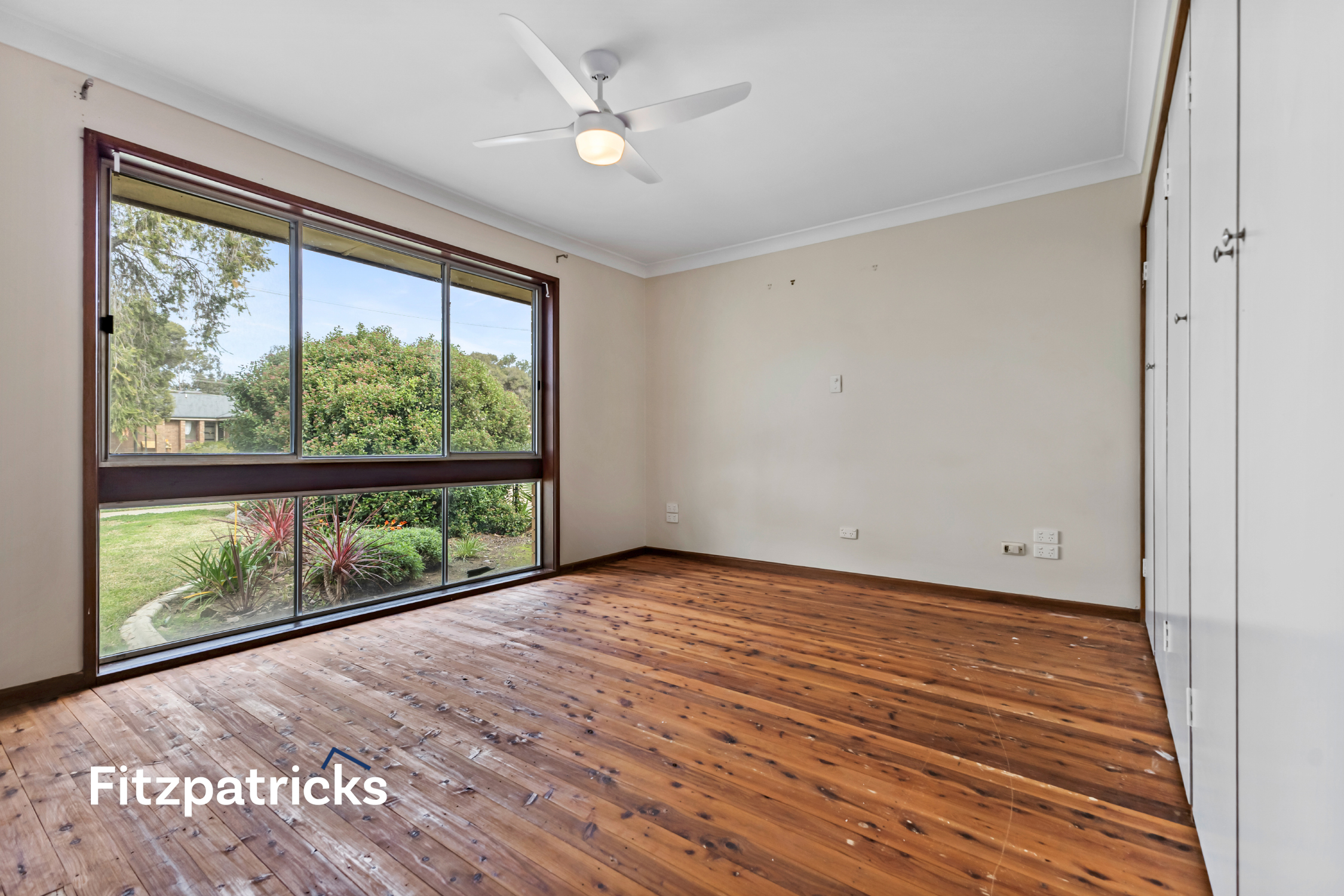86 RAYE STREET, Tolland NSW 2650 - Image 4