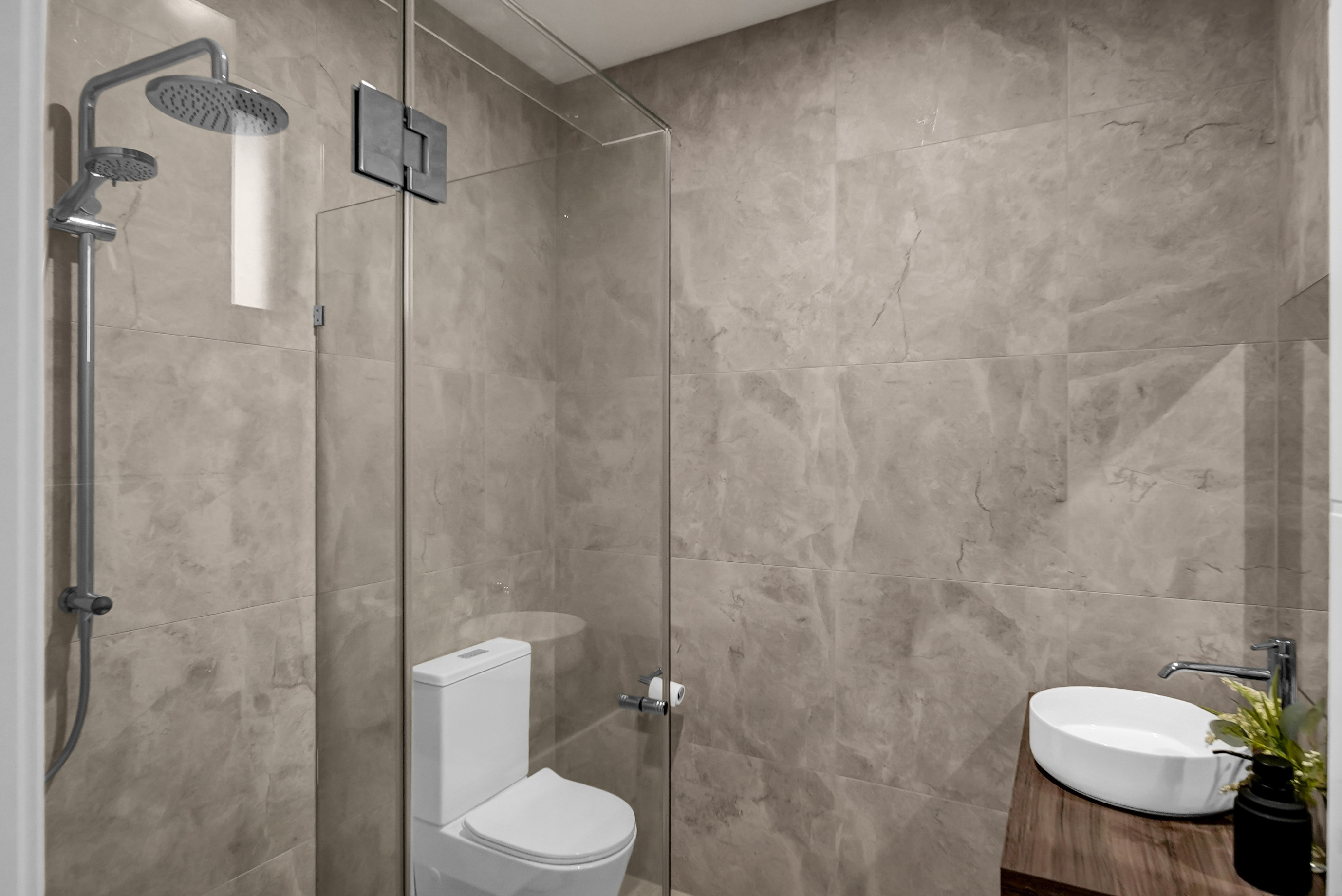 5-bedroom house at 13 Highview Terrace, Daisy Hill, QLD 4127, Logan, Queensland