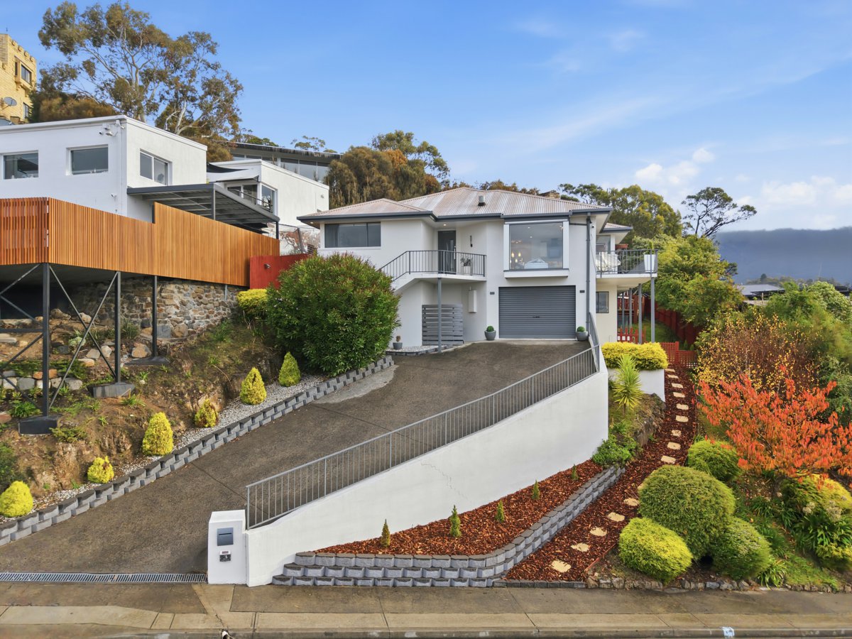 4-bedroom house at 3 CAROLINE STREET, Dynnyrne TAS 7005, Hobart, Tasmania