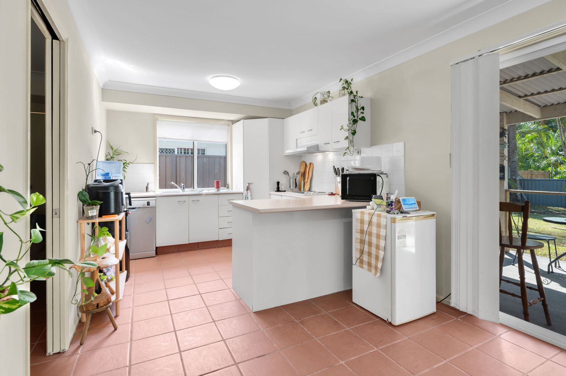 22 Davis Cup Court, Oxenford, QLD 4210 - Image 9