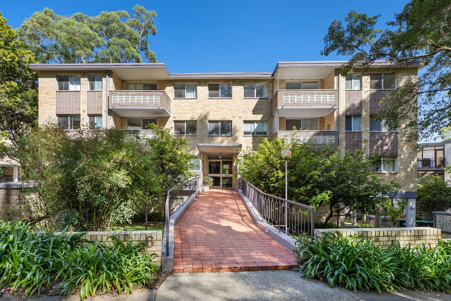 2-bedroom unit at 7 6 MURRAY STREET, LANE COVE NORTH NSW 2066, Lane Cove, New South Wales