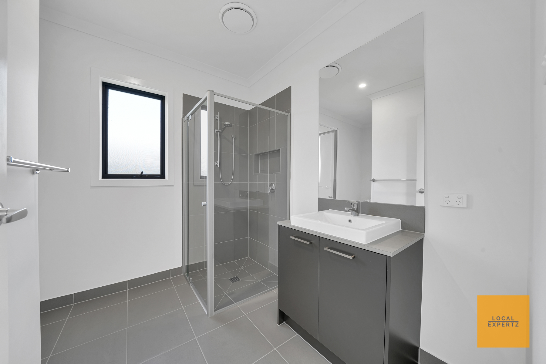 30 Bindaree Drive, Melton South, Vic, 3338 - Image 9