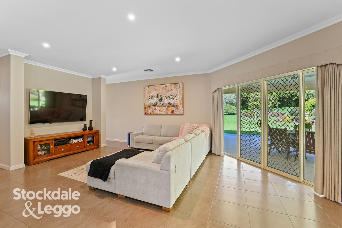 5-bedroom house at 6 Josephine Crescent, Mirboo North, VIC 3871, South Gippsland, Victoria