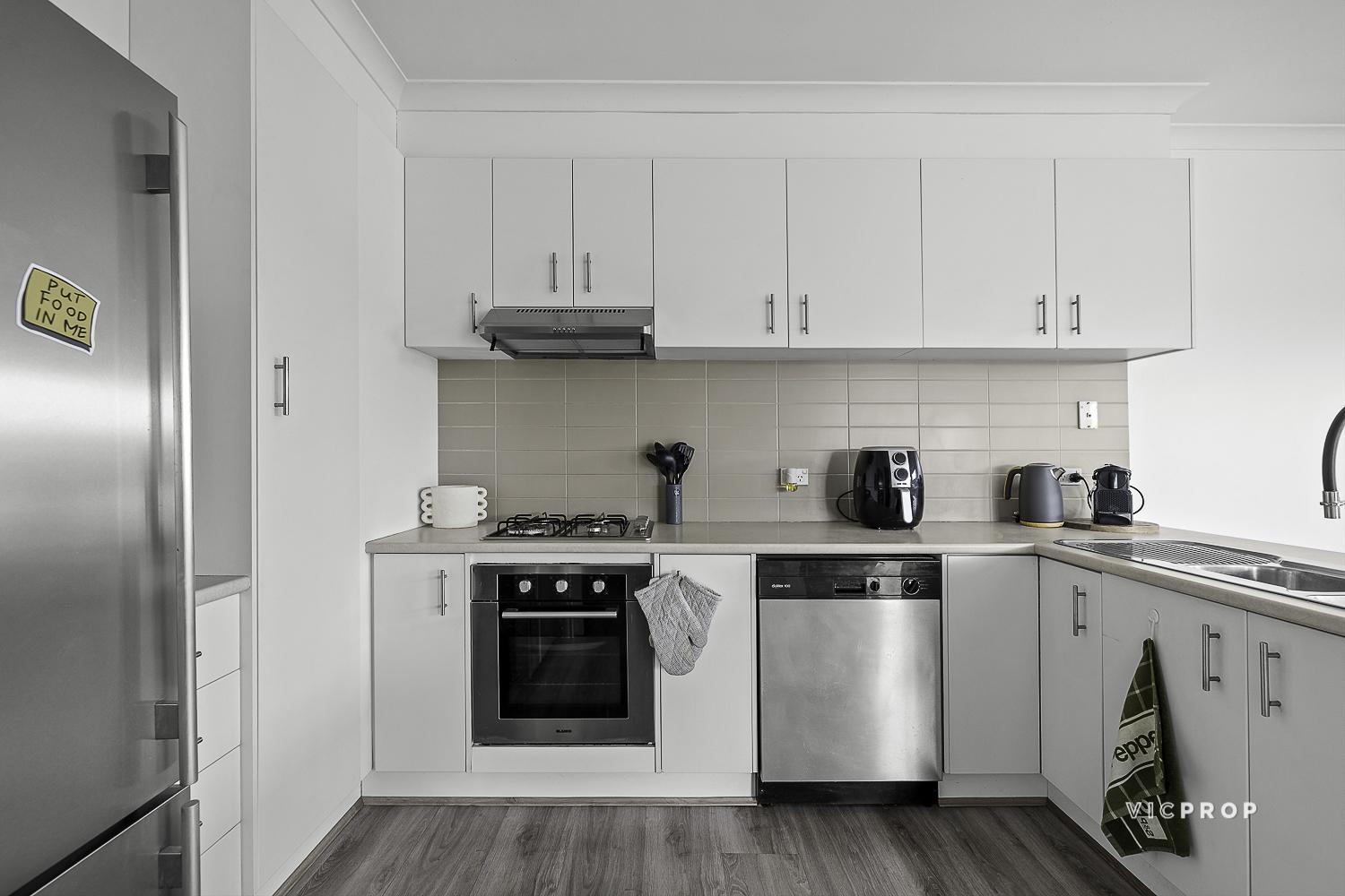 2/75 Barton Street, Reservoir, VIC 3073 - Image 3