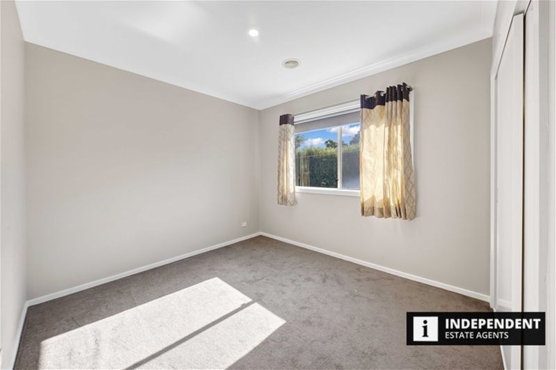 17 CORNWELL STREET, Melton South VIC 3338 - Image 10