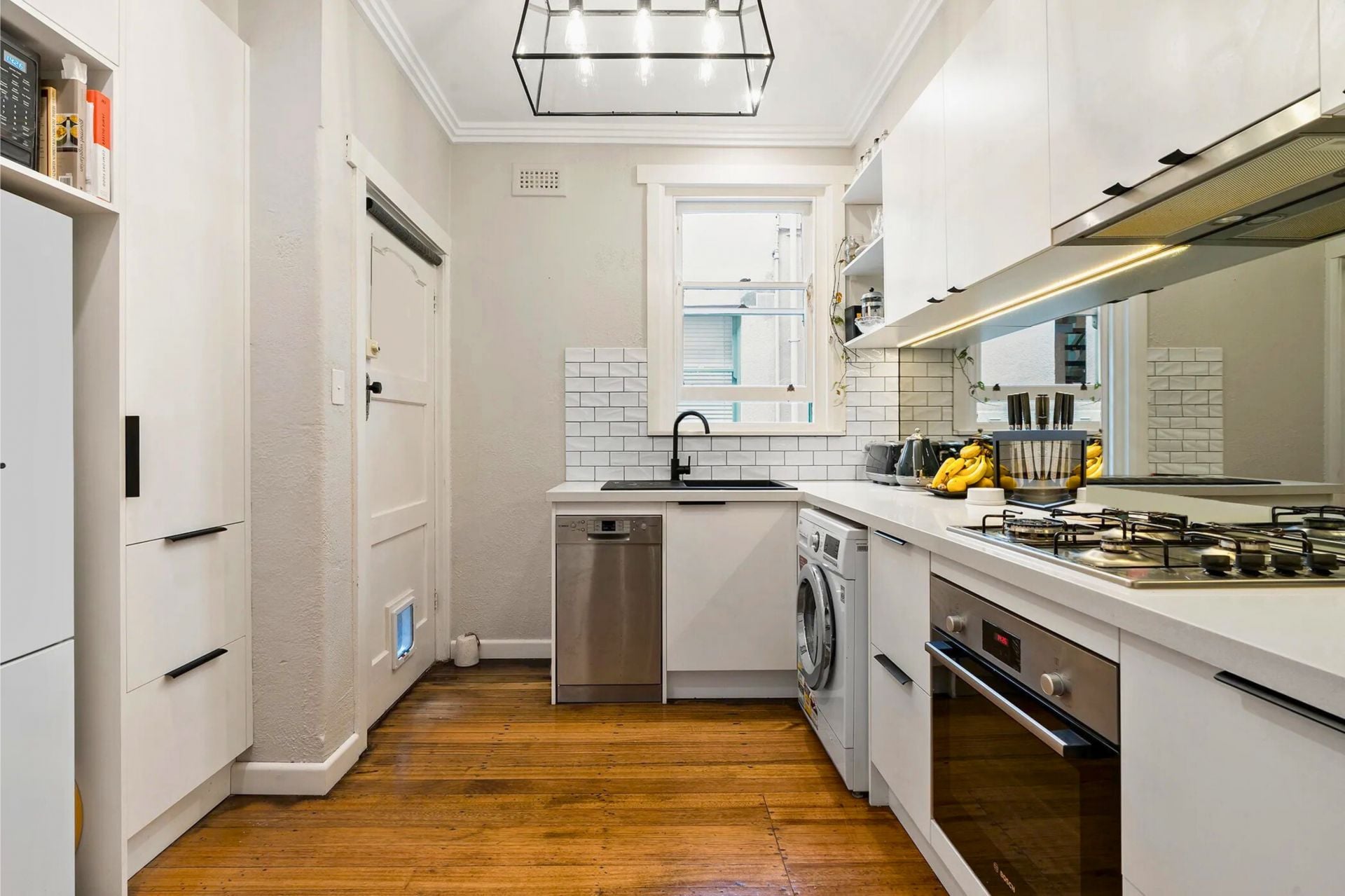 1-bedroom unit at 2 K7 HIGH STREET, WINDSOR VIC 3181, Stonnington, Victoria