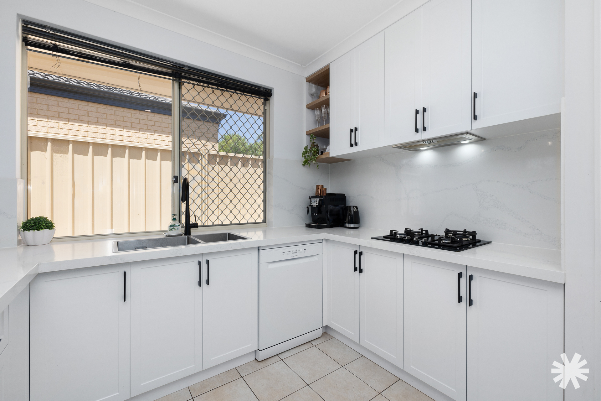 2/110 Bessell Avenue, Como, WA 6152 - Image 1