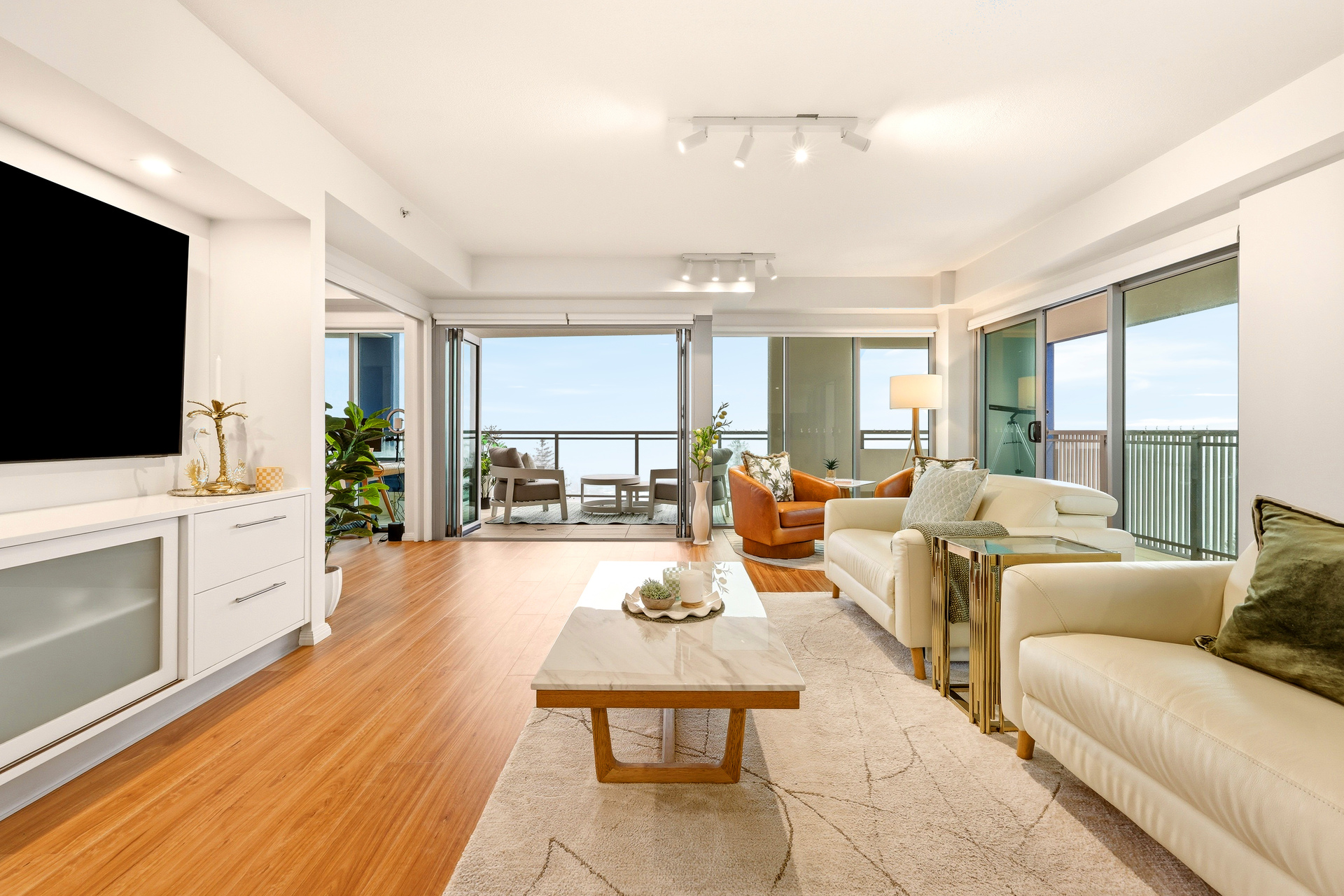 1004 185 REDCLIFFE PARADE, REDCLIFFE QLD 4020 - Image 4