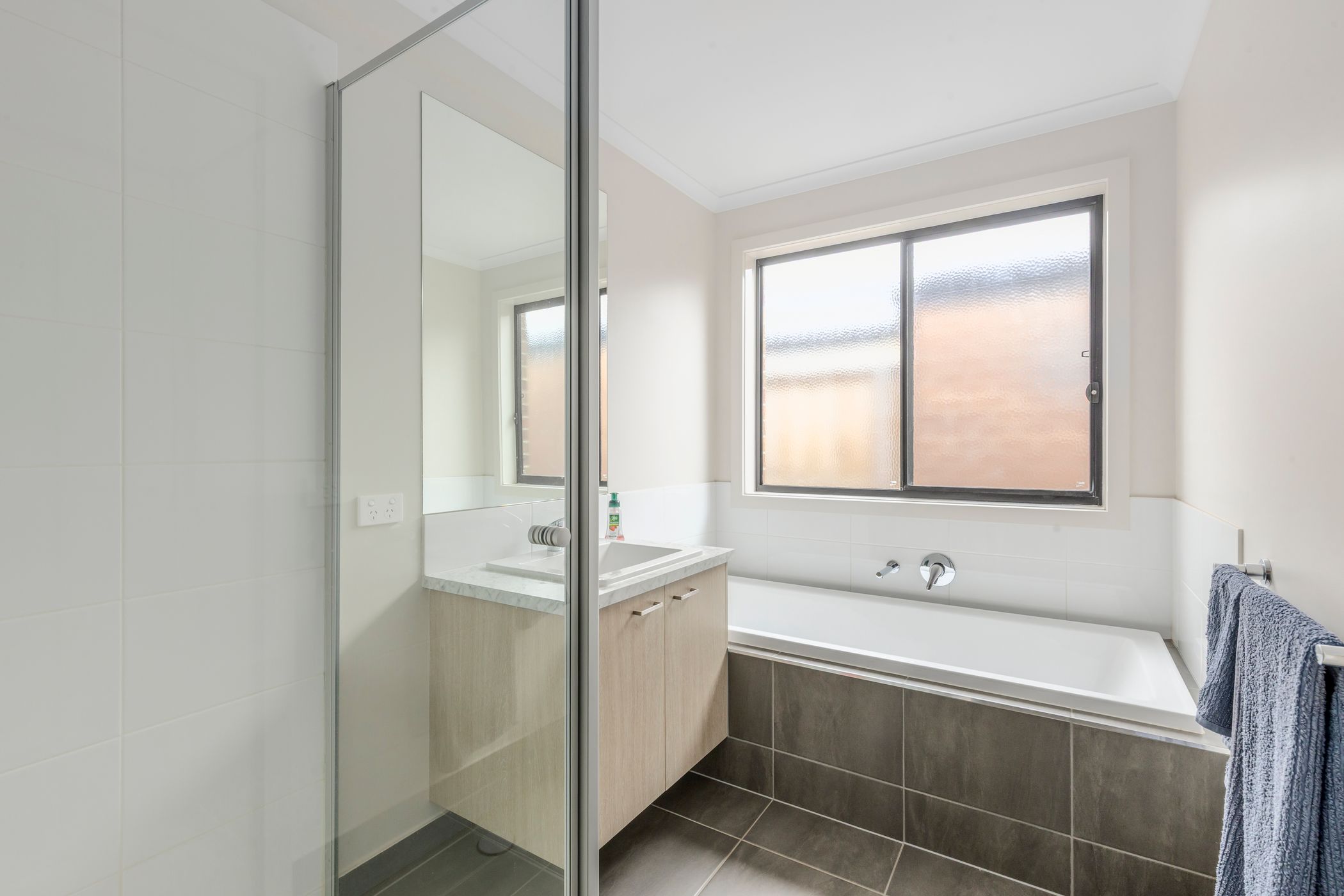 6 Senecio Place, Leopold, VIC 3224 - Image 8