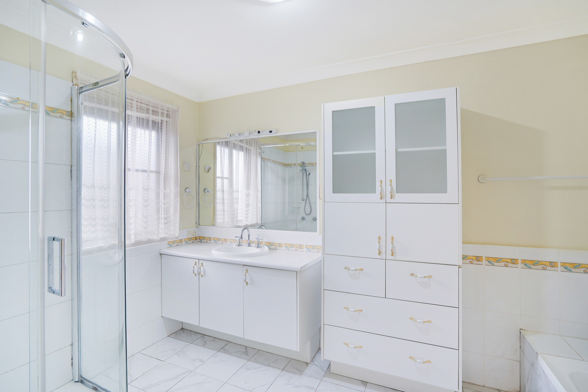 3-bedroom house at 5 ANGOPHORA CLOSE, Mount Hutton NSW 2290, , New South Wales