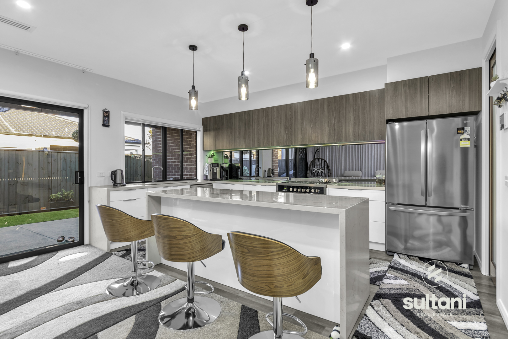 13 Glow Way, Clyde North, VIC 3978 - Image 5