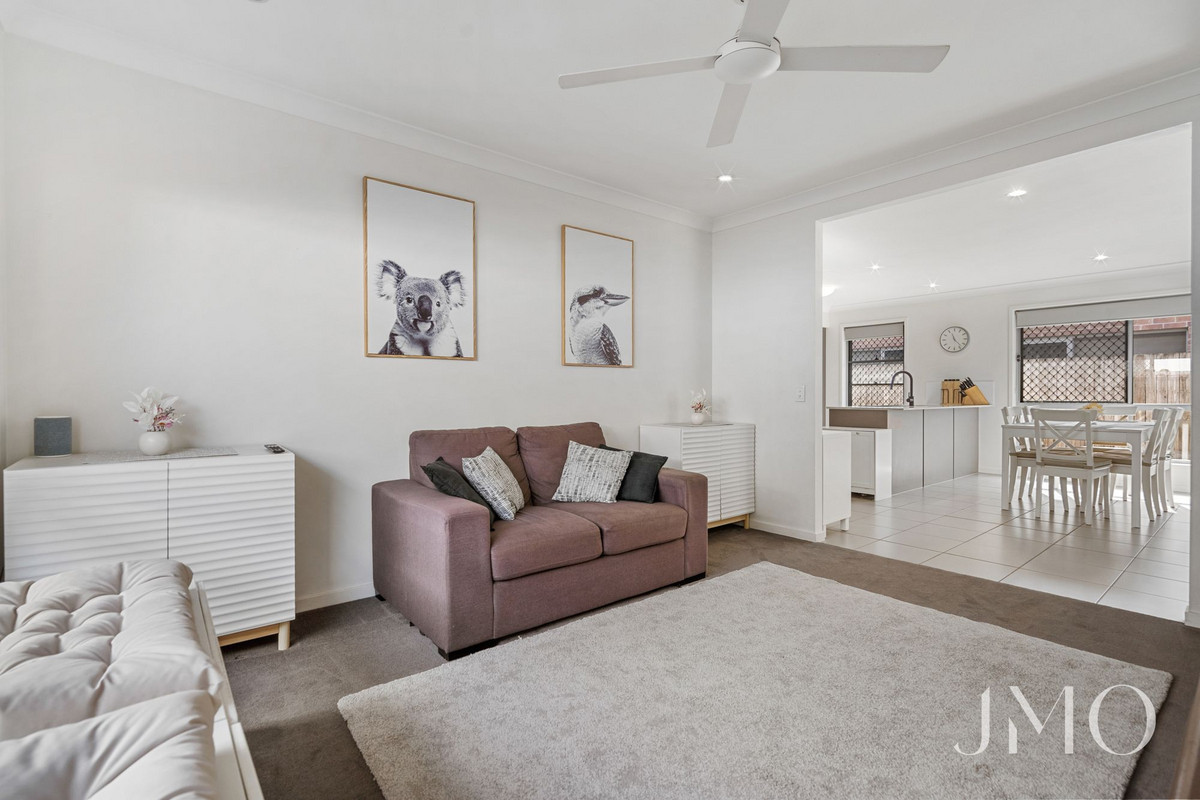 127 BROOKSIDE CIRCUIT, Ormeau QLD 4208 - Image 5