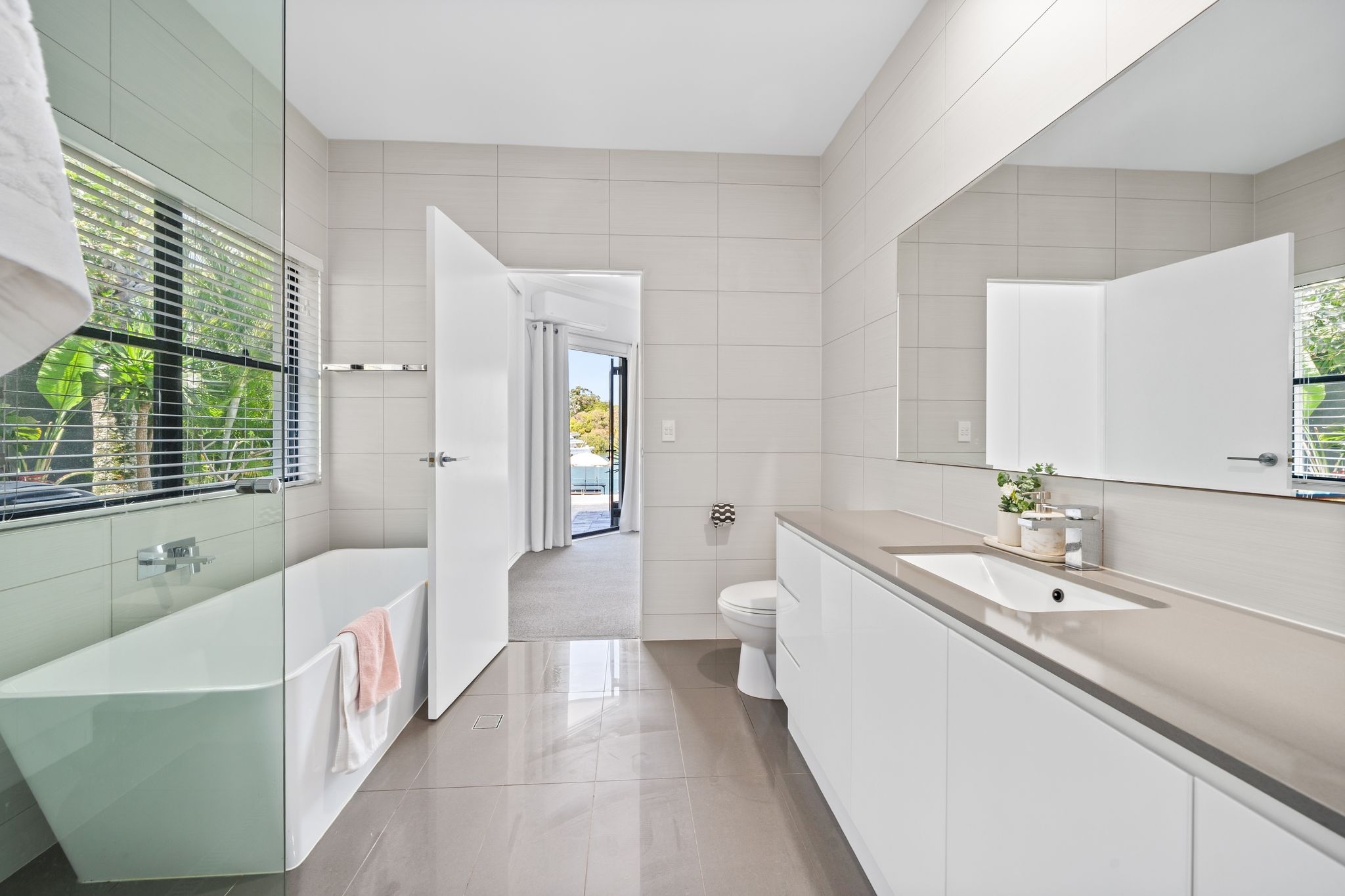 5-bedroom house at 2 Mooloolah Island, Minyama, QLD 4575, Sunshine Coast, Queensland