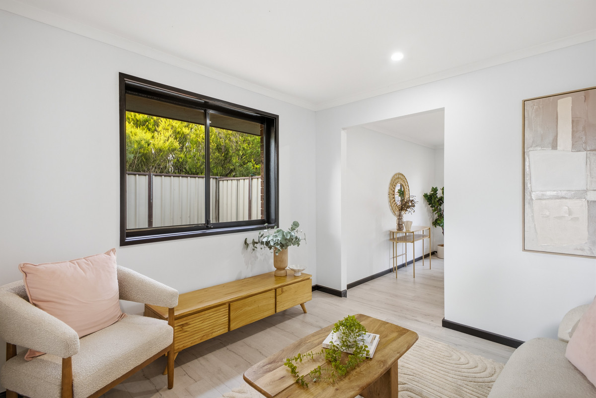 8 Wanbi Court, Craigmore, SA 5114 - Image 4