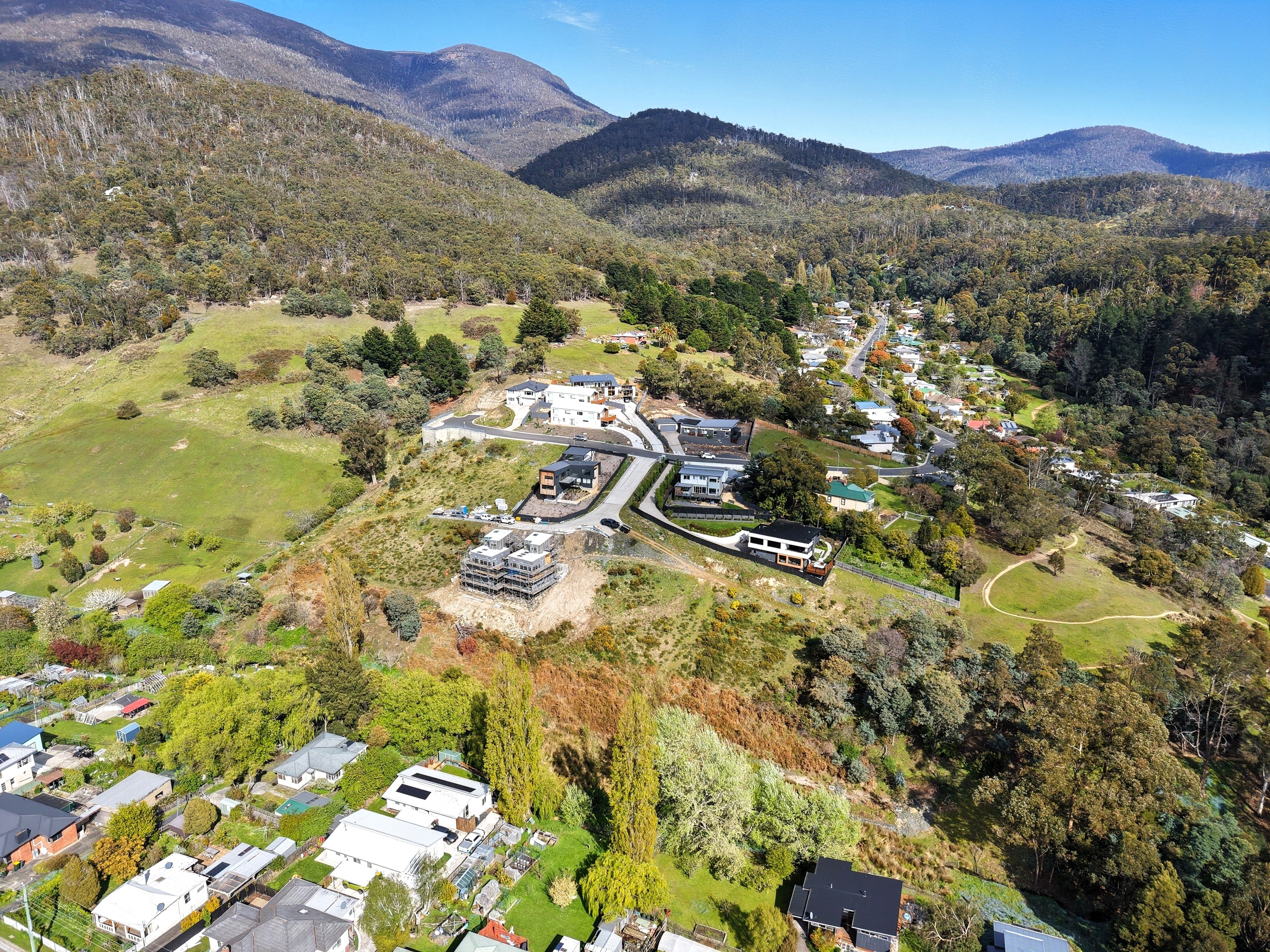 12 Ancanthe Avenue, Lenah Valley, Tas, 7008 - Image 3