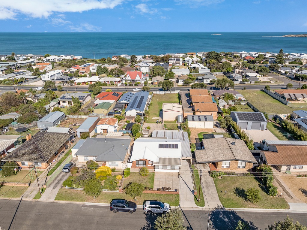 3-bedroom house at 66 SUTHERLAND AVENUE, Hayborough SA 5211, Victor Harbor, South Australia