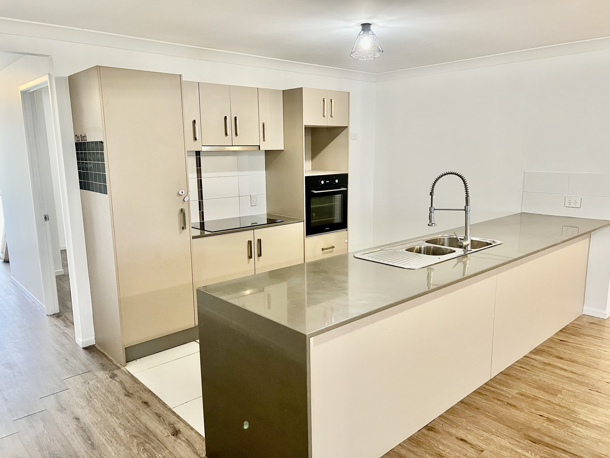 5-bedroom house at 27 Earl Street, Jondaryan, QLD 4403, Toowoomba, Queensland