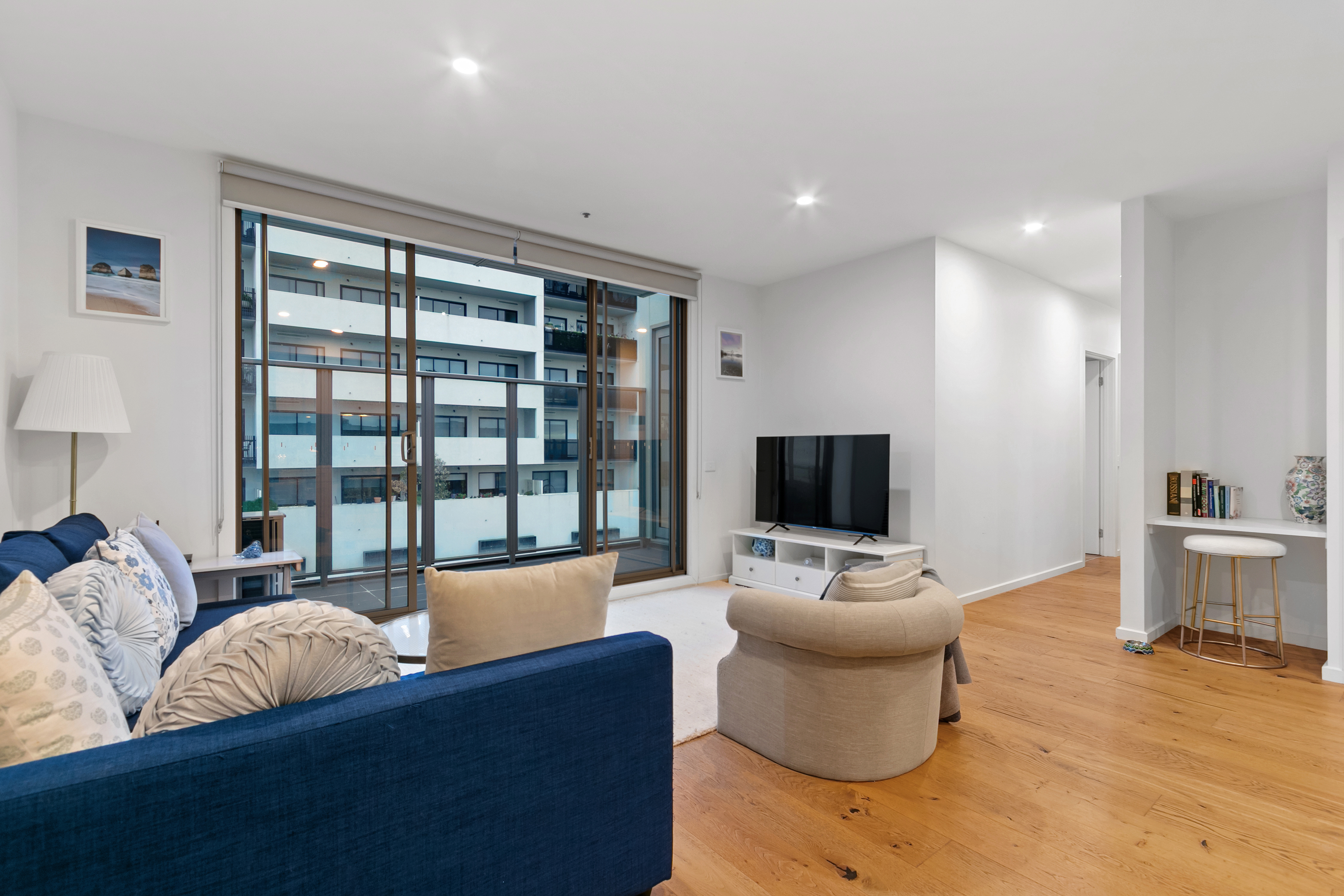 2-bedroom unit at 406/9 Chesterville Road, Cheltenham, VIC 3192, Kingston (Vic.), Victoria