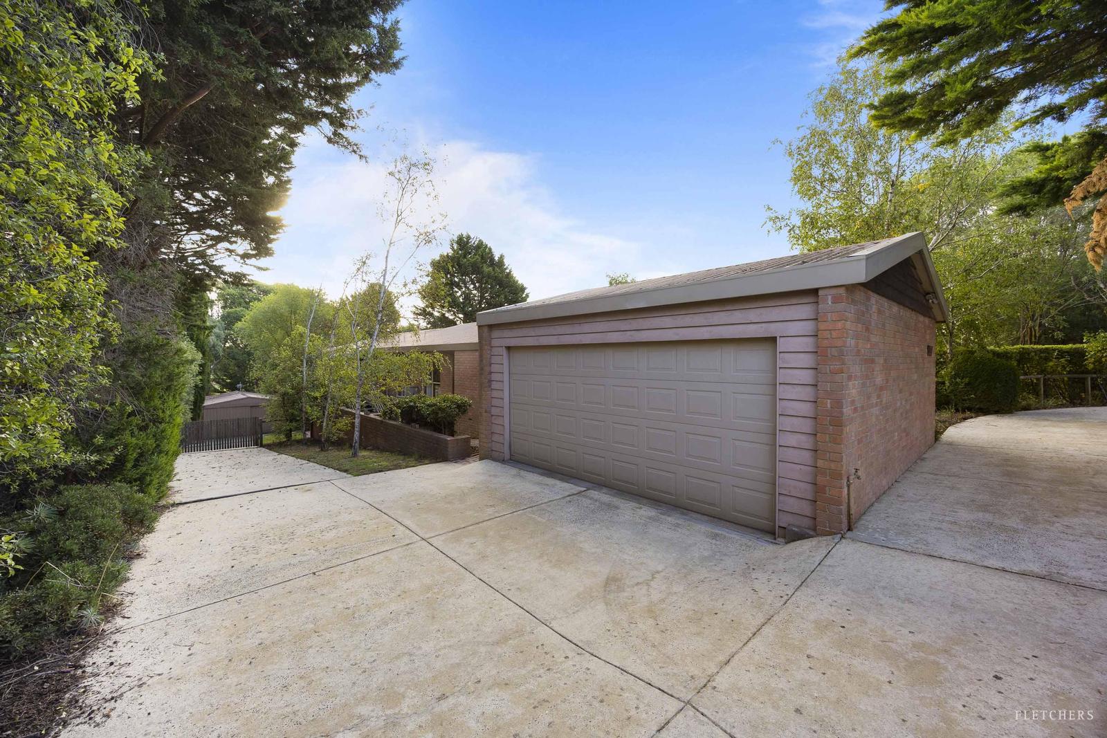 29 Ryan Street, Brown Hill, VIC 3350 - Image 2