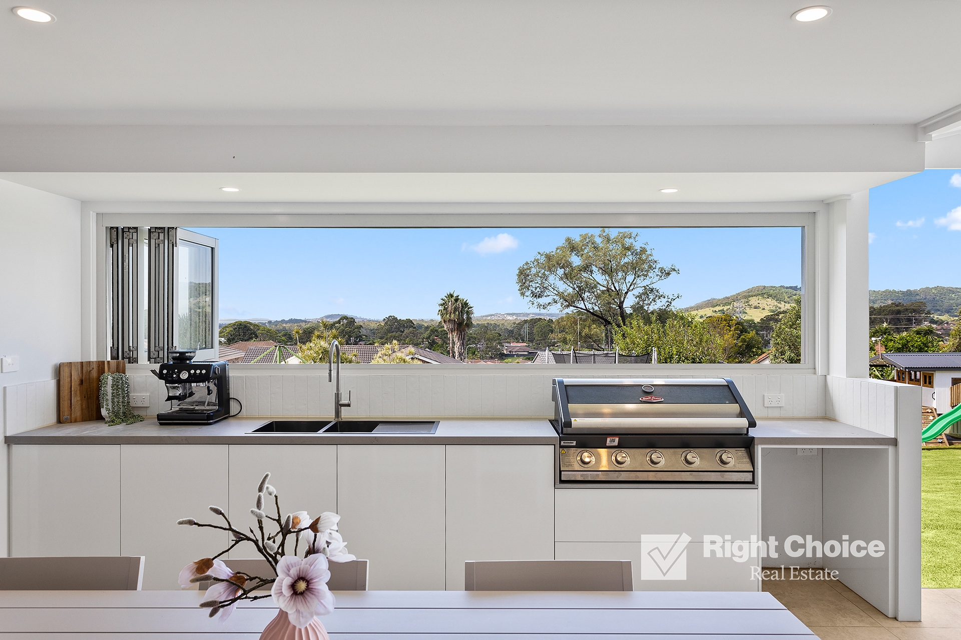 6 Murray Close, Albion Park, NSW 2527 - Image 1