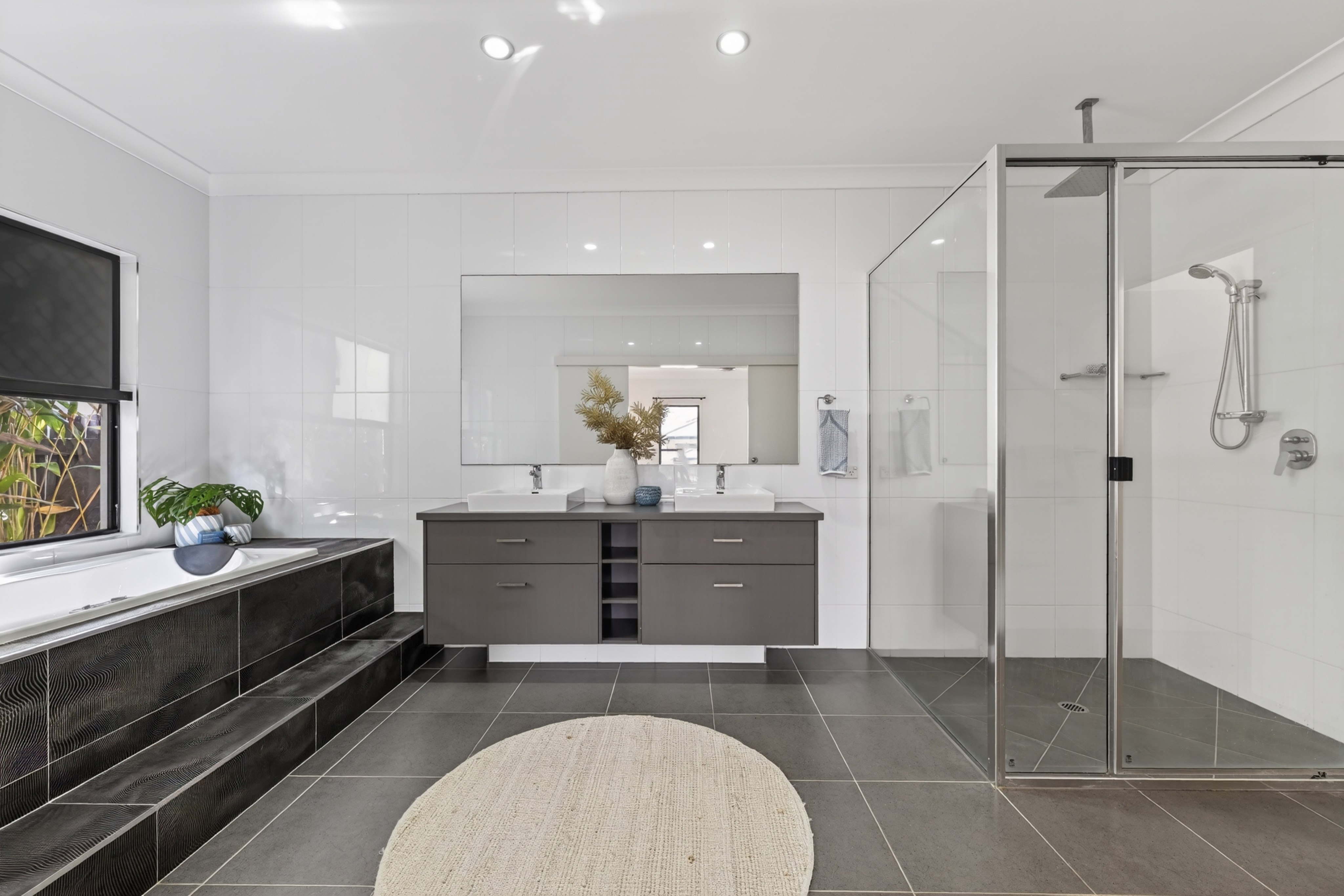 33 BEACH OAK DRIVE, Mount Low QLD 4818 - Image 3