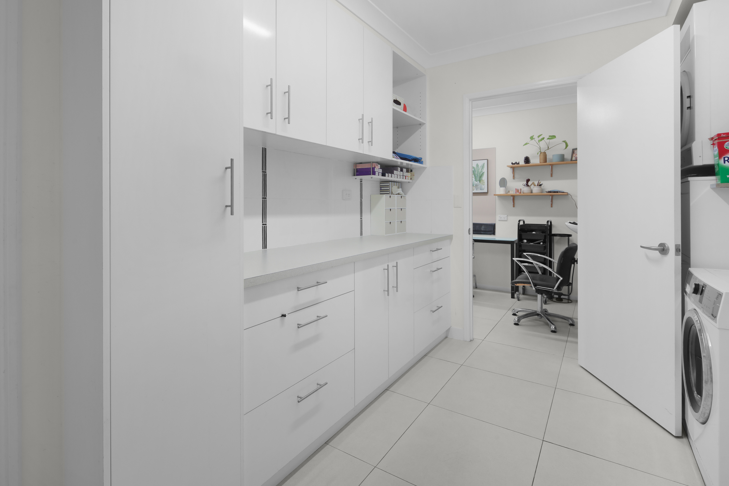 66 LAGOON CRESCENT, Bellbowrie QLD 4070 - Image 10