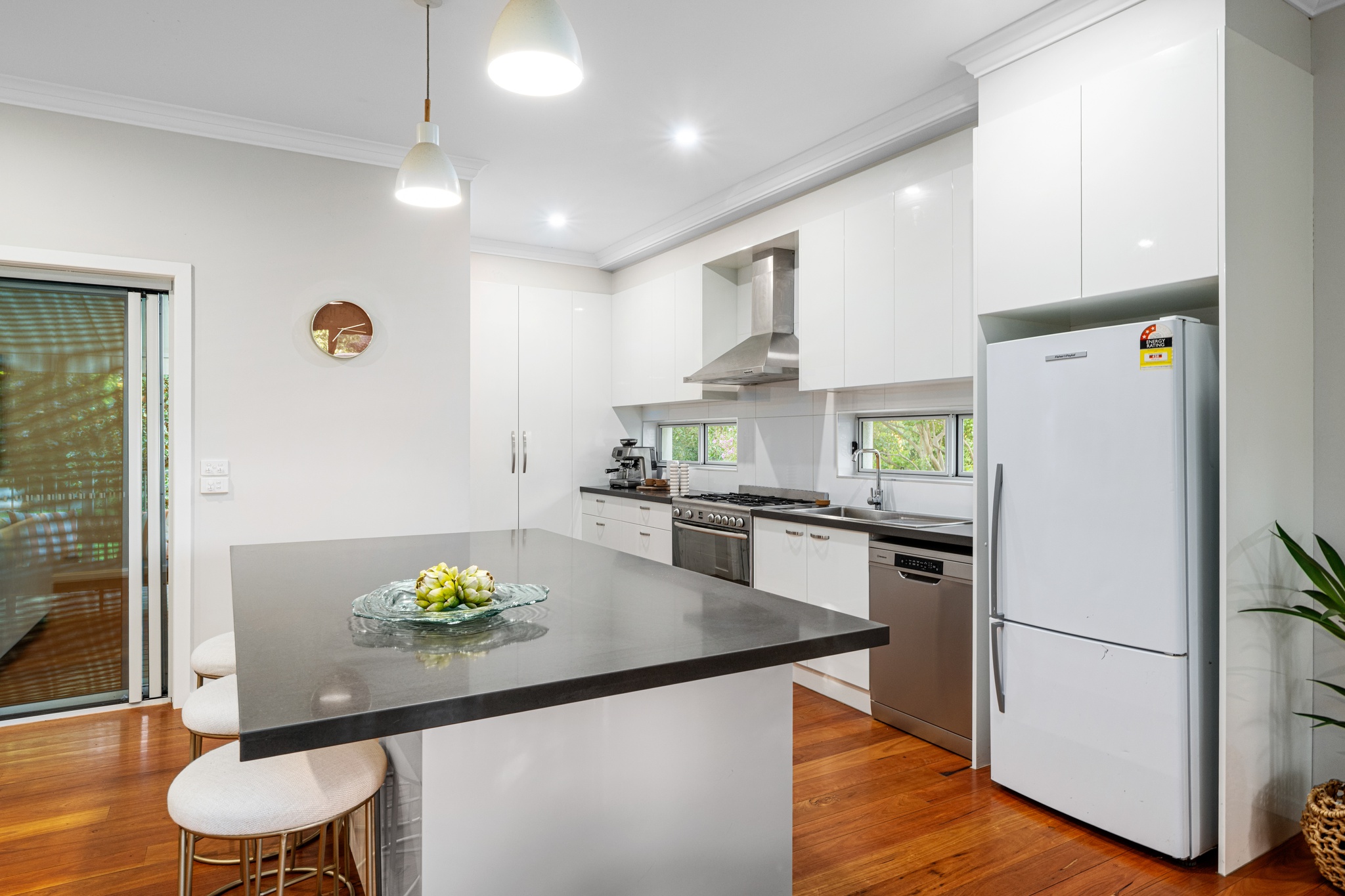 5-bedroom house at 696 FORREST HILL AVENUE, Albury NSW 2640, Albury, New South Wales