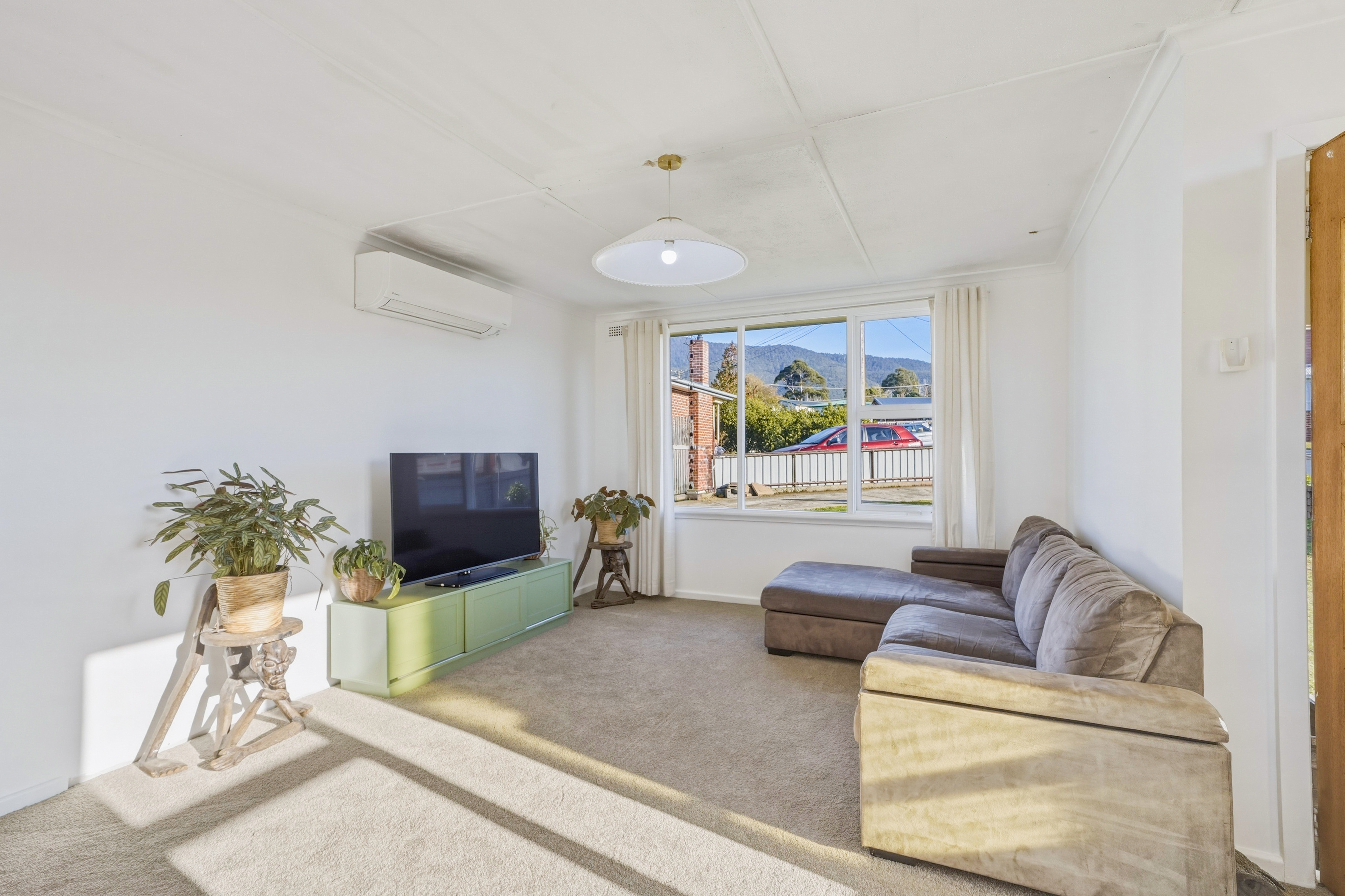 49 CLEBURNE STREET, Claremont TAS 7011 - Image 2