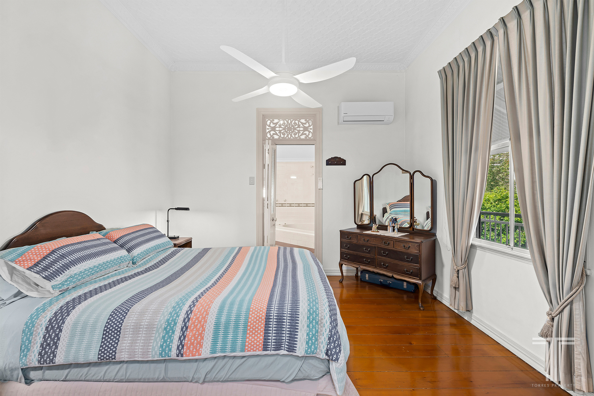 4-bedroom house at 41 Riddings Street, Coorparoo, QLD 4151, Brisbane, Queensland