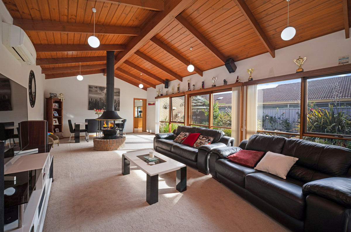 6 Moodie Avenue, Hamilton, Vic, 3300 - Image 3