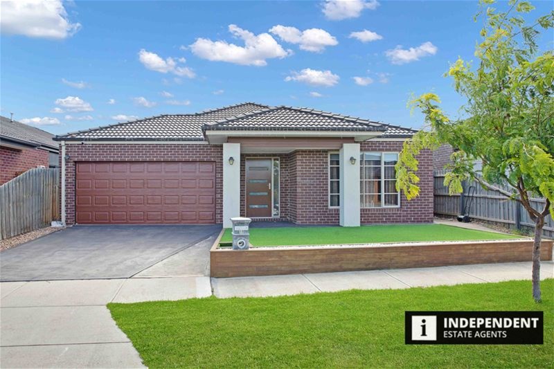 17 CORNWELL STREET, Melton South VIC 3338 - Image 4