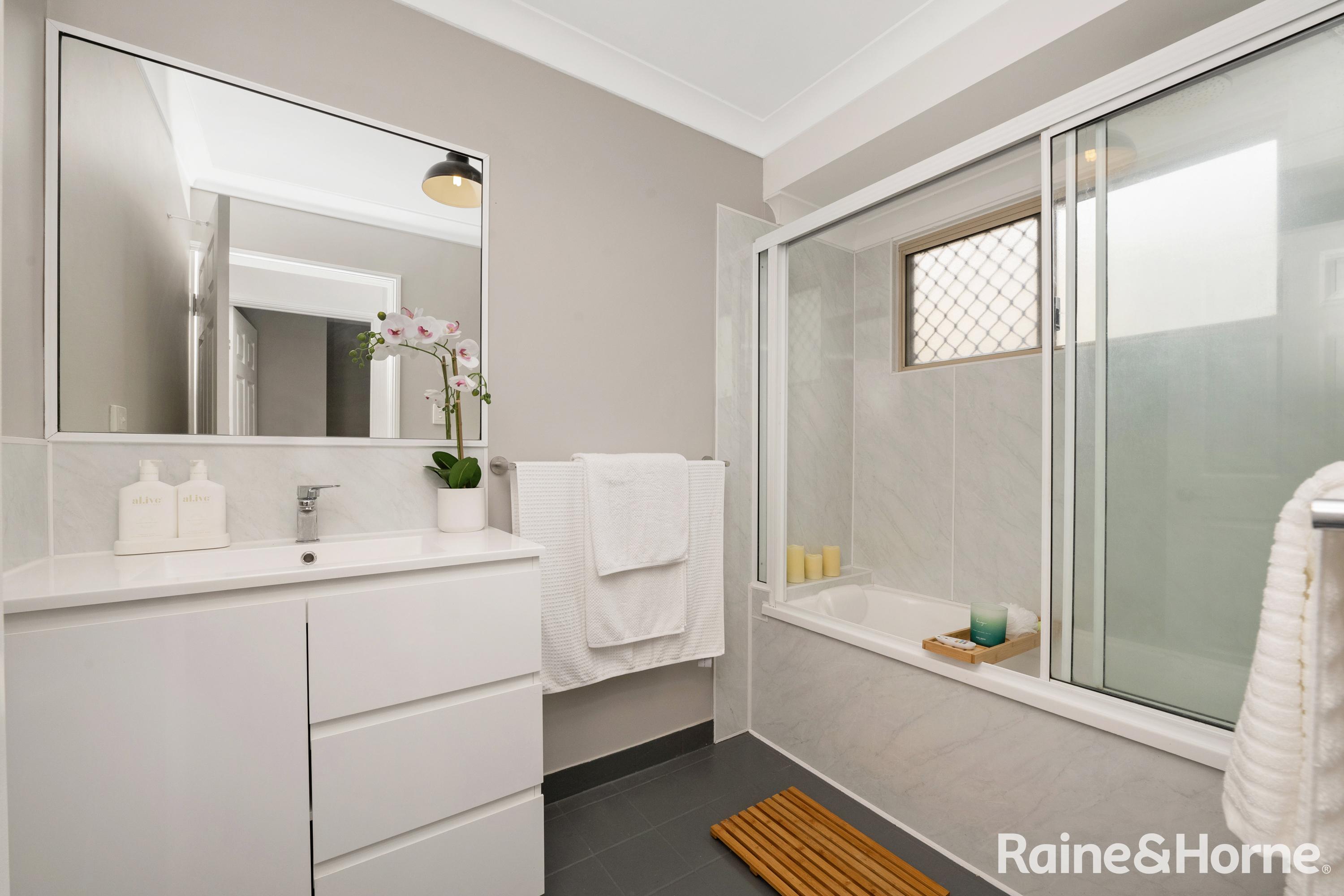 4-bedroom house at 28 Elton Drive, Kelso, QLD 4815, Townsville, Queensland