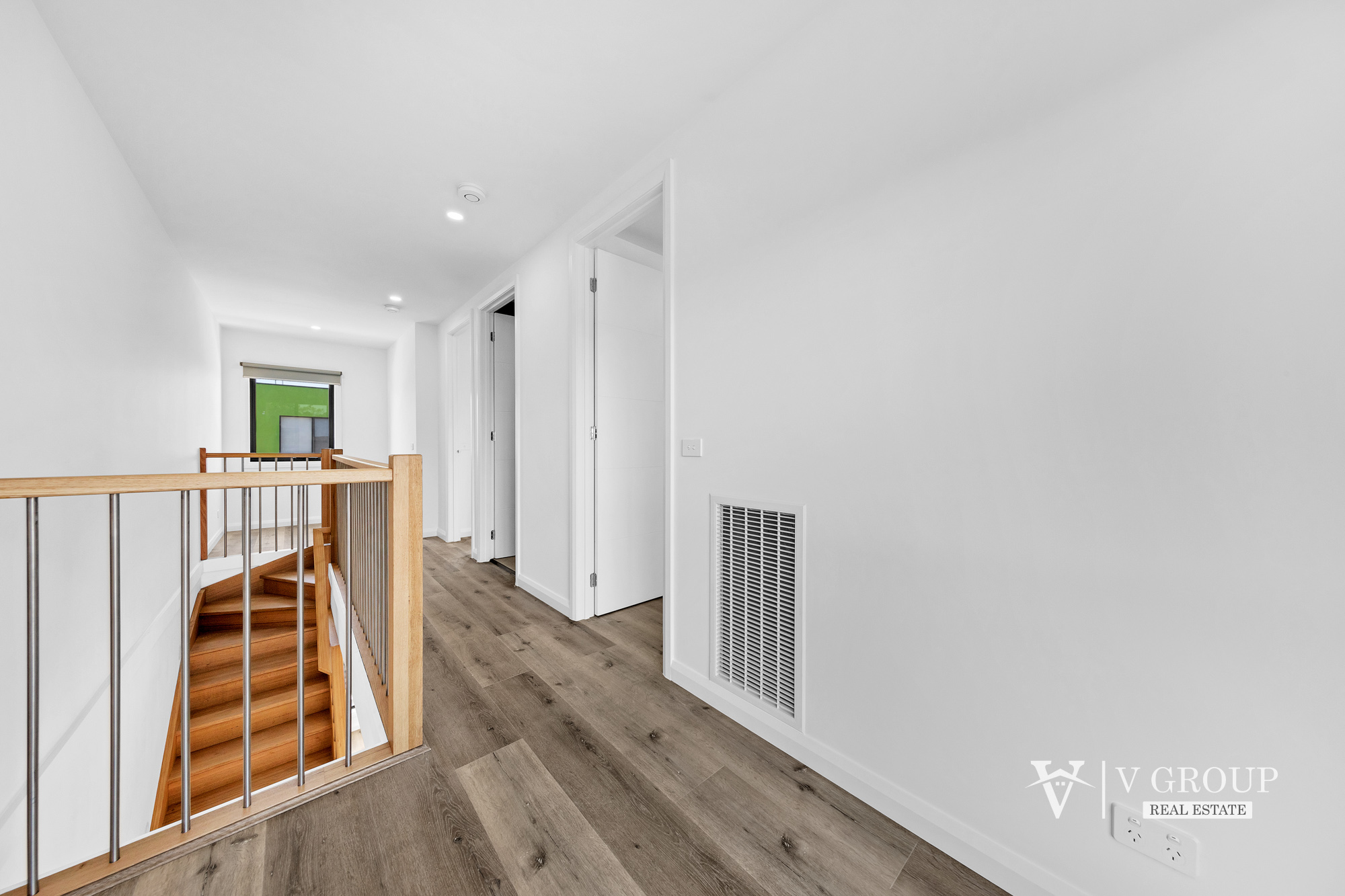 3-bedroom unit at 3/20 Featherpark Way, Craigieburn, VIC 3064, Hume, Victoria