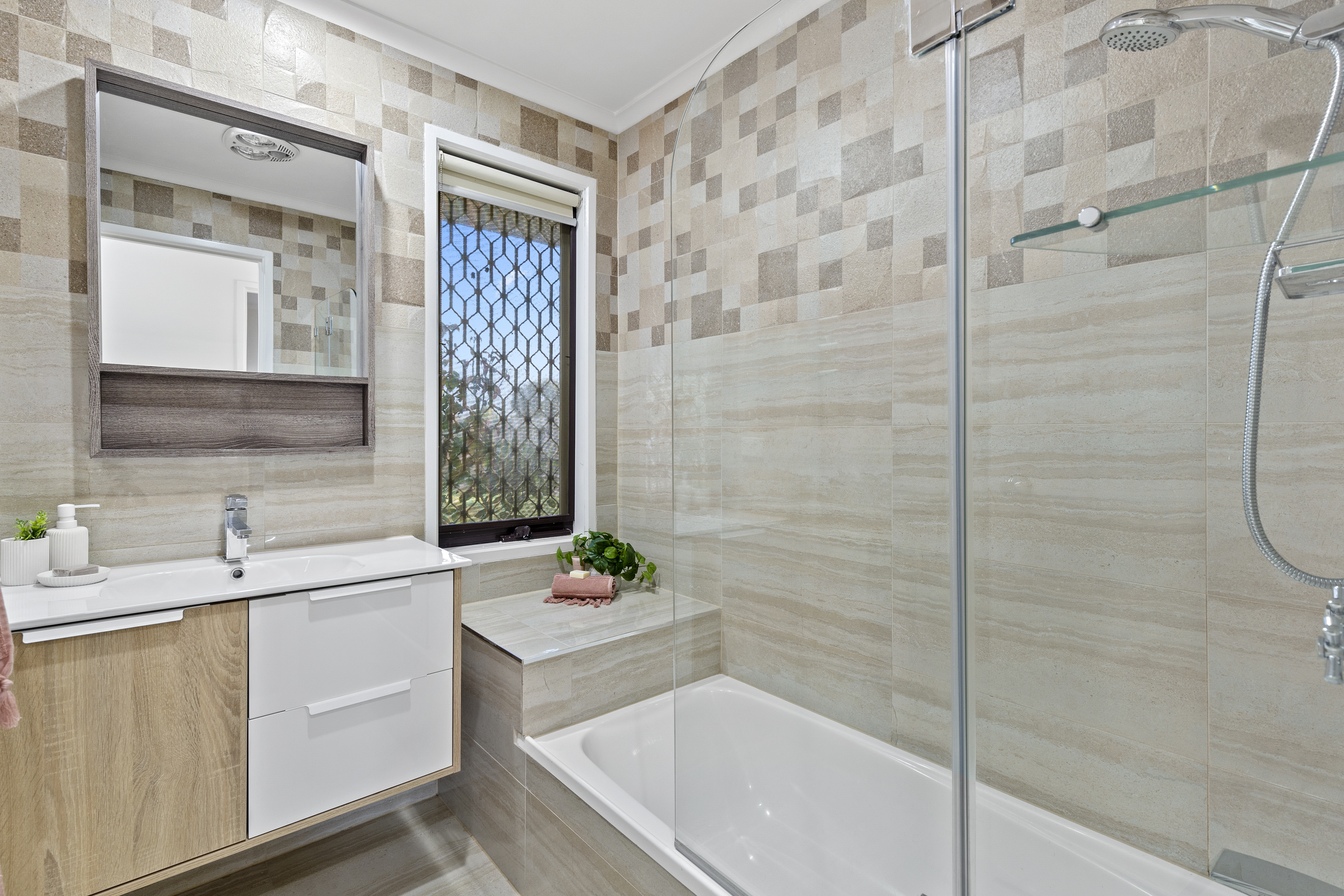 154 WARADGERY DRIVE, Rowville VIC 3178 - Image 10