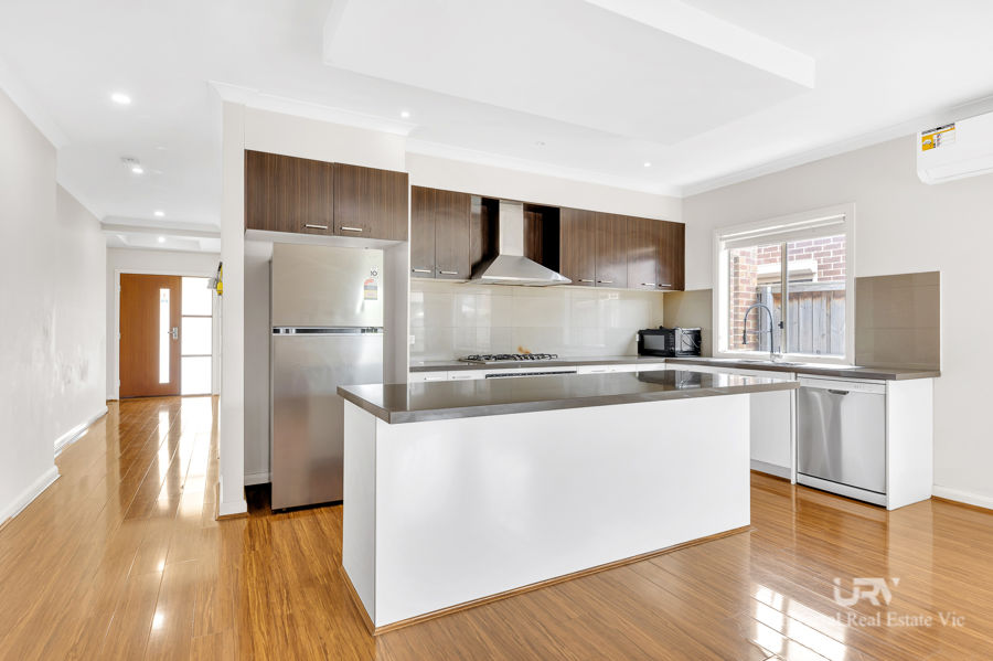 3-bedroom house at 35 STOKE CIRCUIT, Wollert VIC 3750, Whittlesea, Victoria