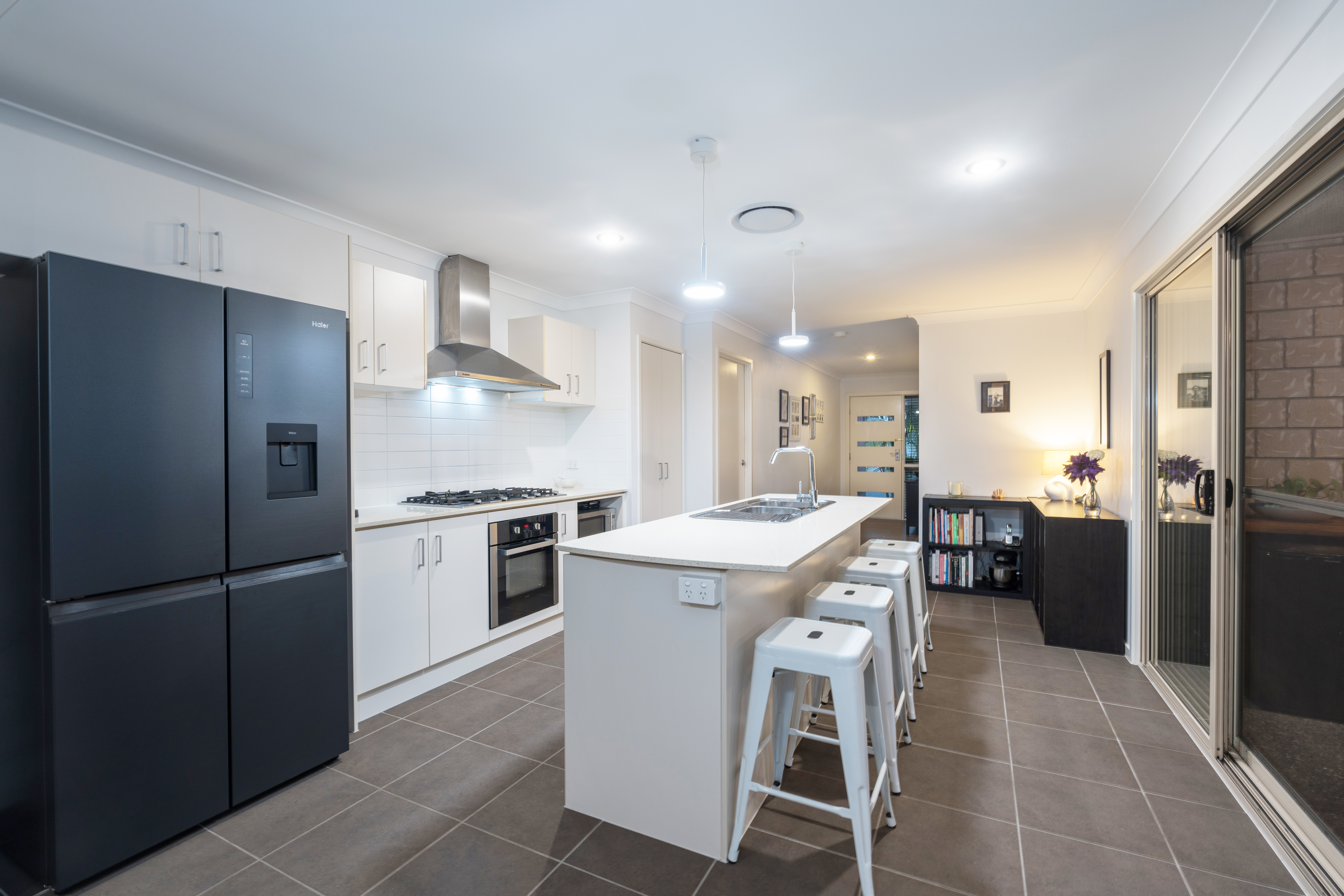 8 Bellinger Key, Pacific Pines, Qld, 4211 - Image 3