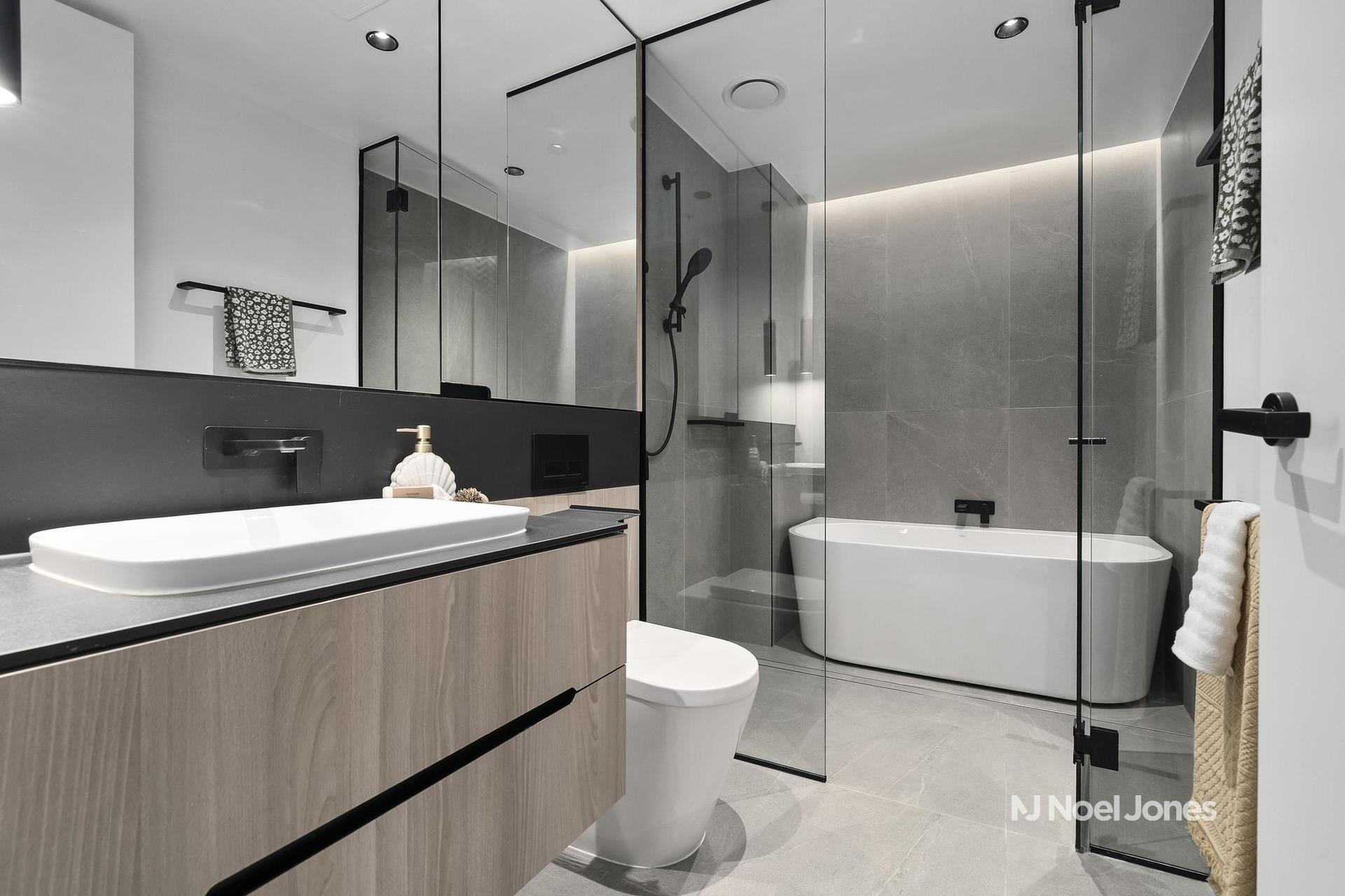 UNIT 605 112 HIGH STREET SOUTH, Kew VIC 3101 - Image 7