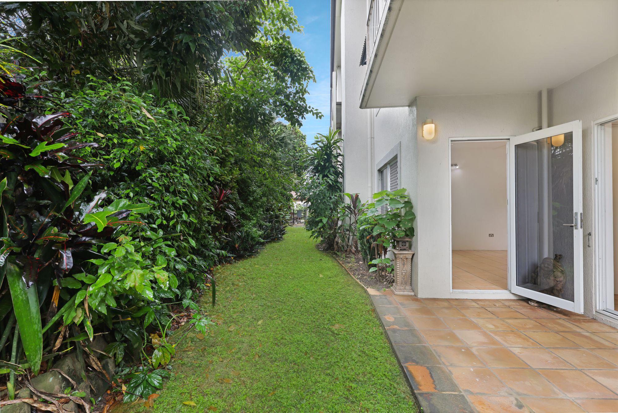 2/670-678 Bruce Highway, Woree, QLD 4868 - Image 5