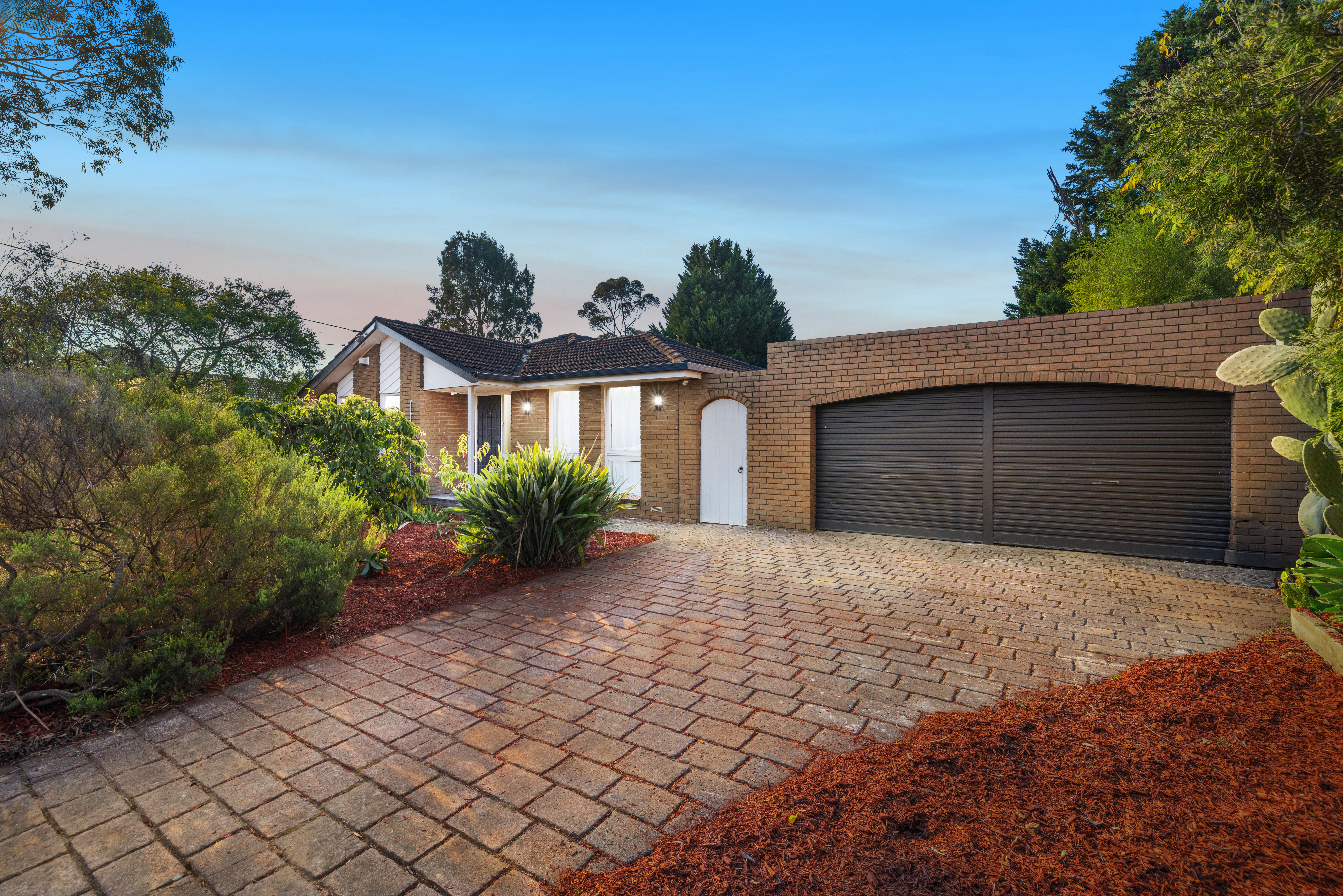 16 PARKSTONE DRIVE, Bayswater North VIC 3153 - Image 1