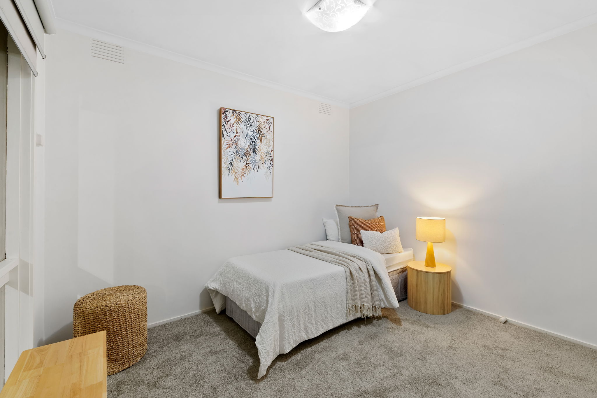 27 Cuthbert Drive, Mill Park, VIC 3082 - Image 9
