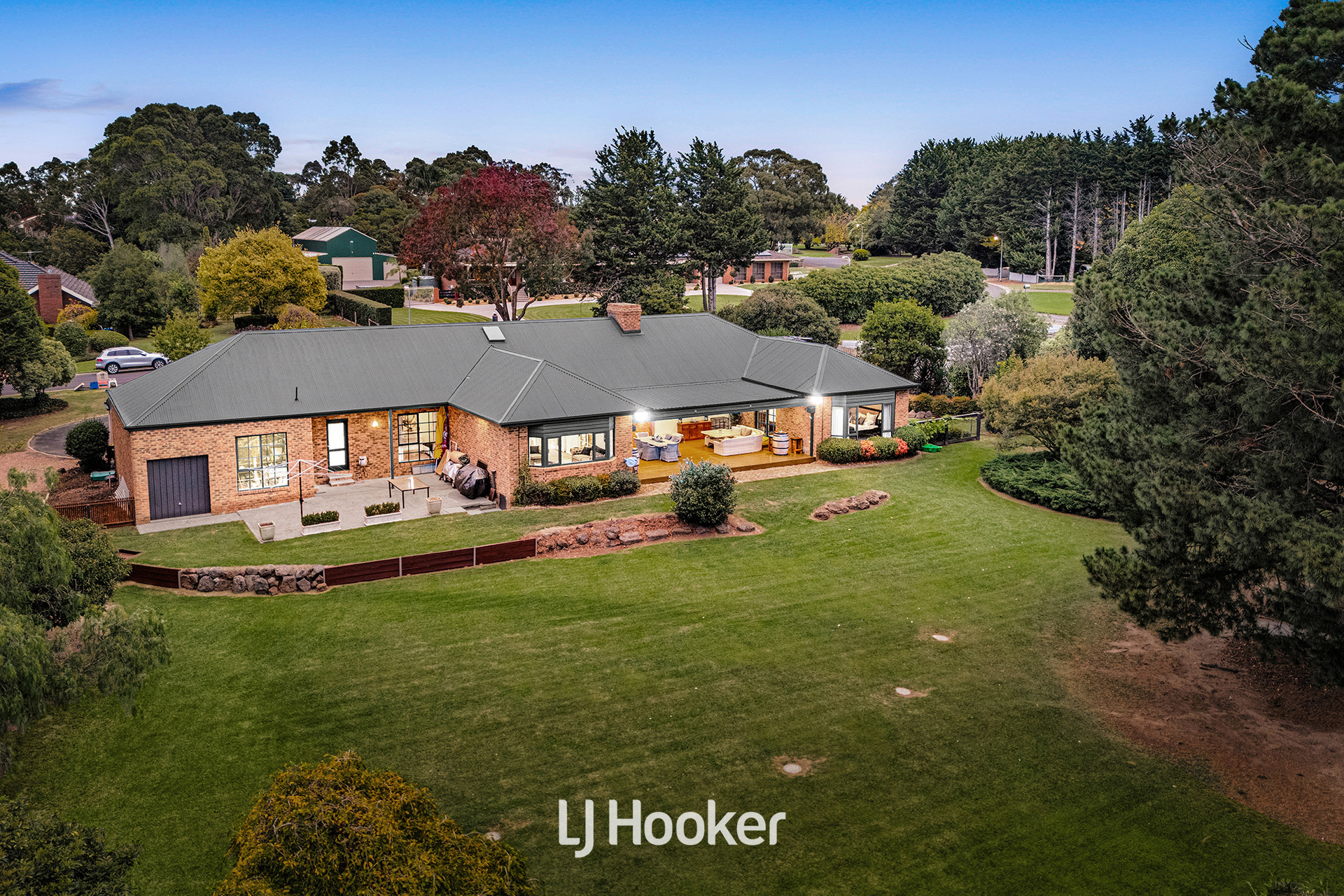 9-10 Tandderwen Court, Narre Warren North, VIC 3804 - Image 2