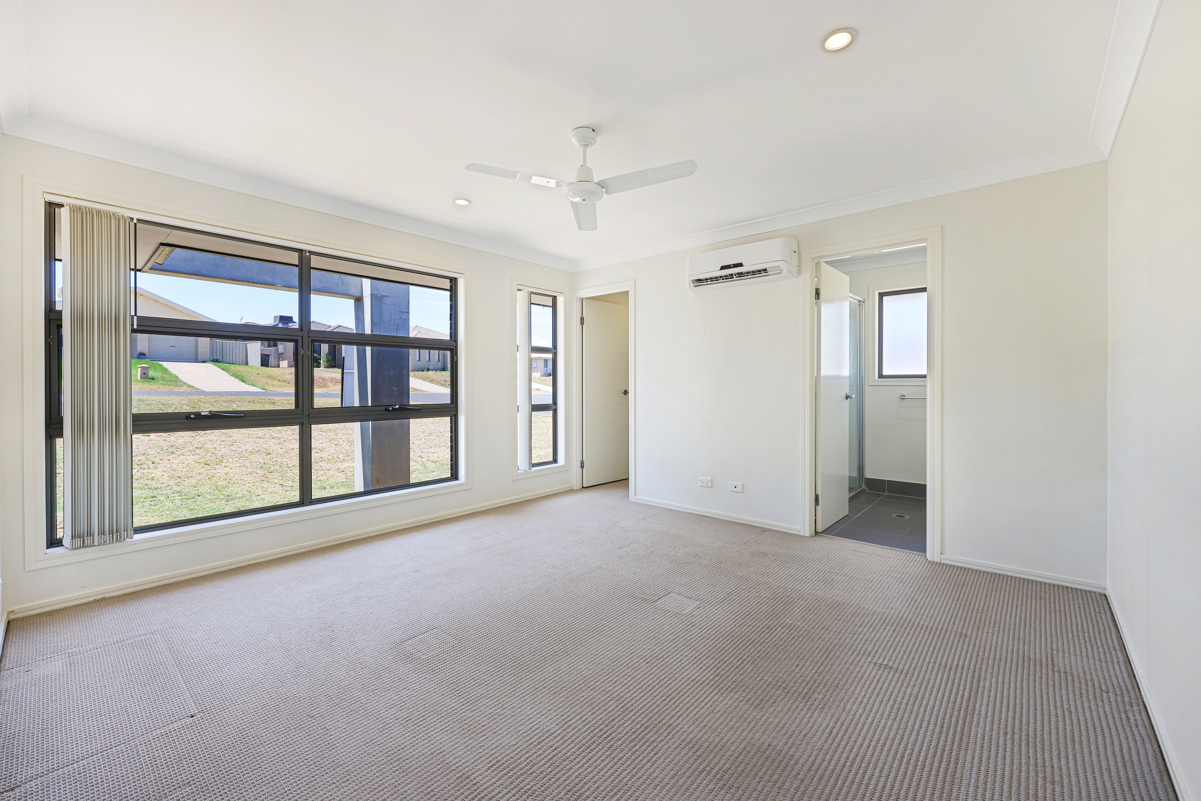 4-bedroom house at 2 REGAL PARK DRIVE, Oxley Vale NSW 2340, Tamworth, New South Wales