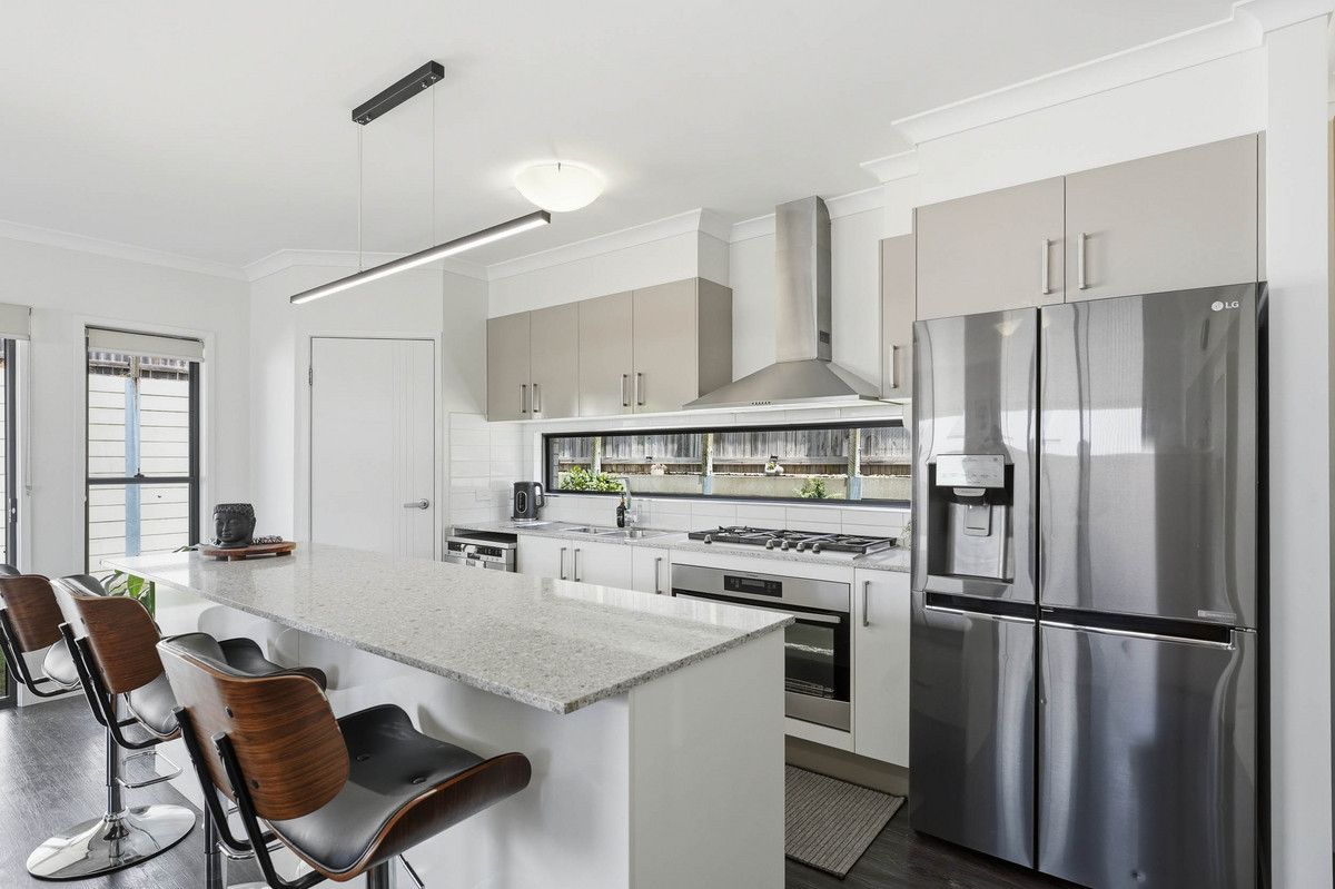 19 Boston Street, Spring Mountain, QLD 4300 - Image 4