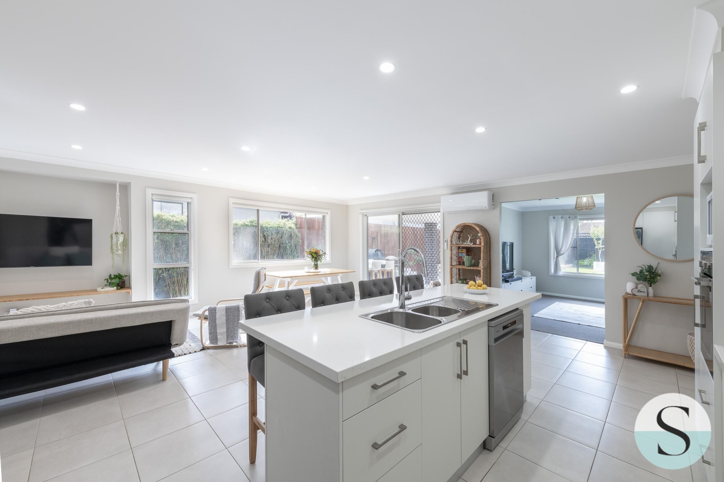 5-bedroom house at 56 Leumeah Avenue, Chain Valley Bay, NSW 2259, Central Coast (Nsw), New South Wales