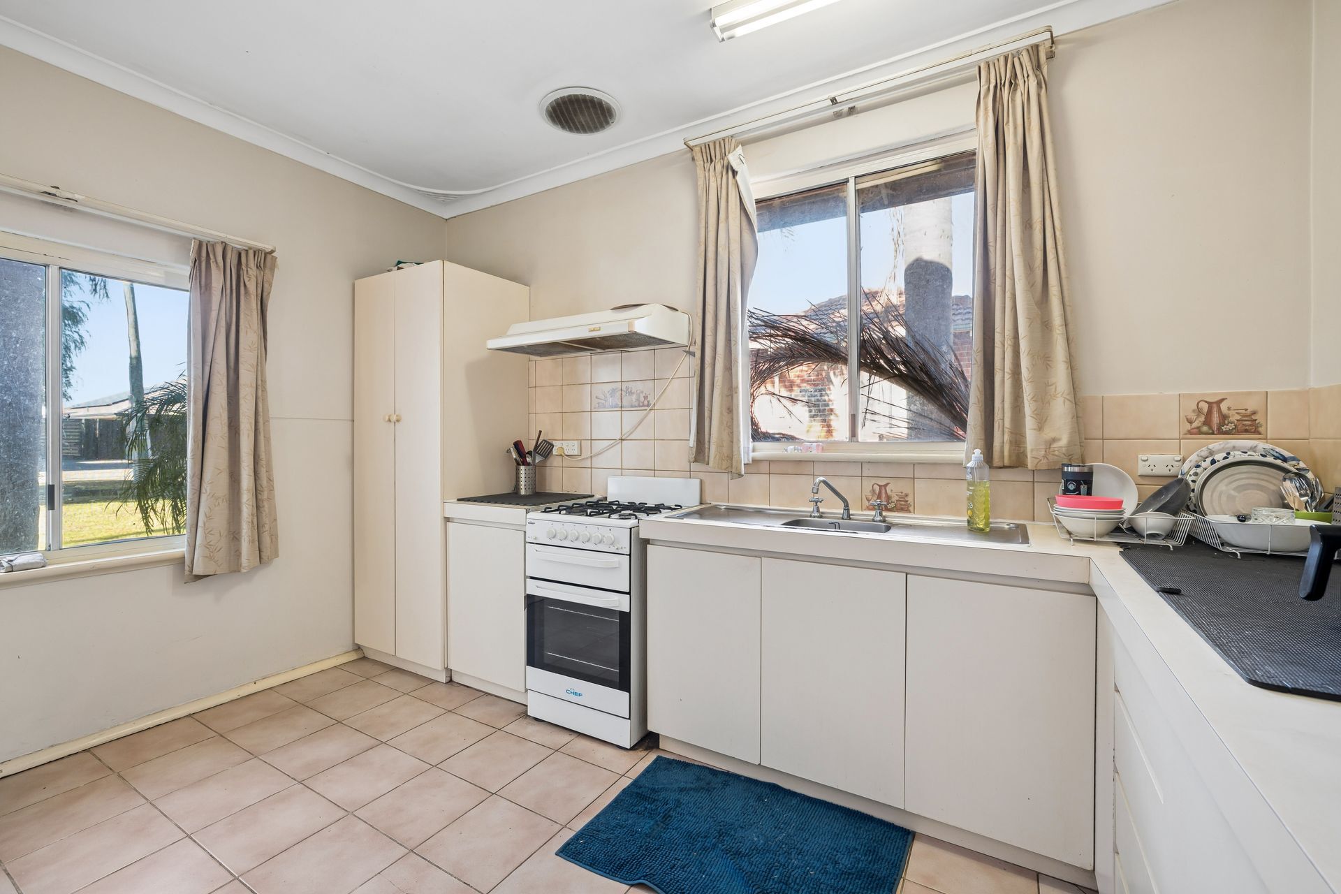 17 Pegus Street, Thornlie WA 6108 - Image 6