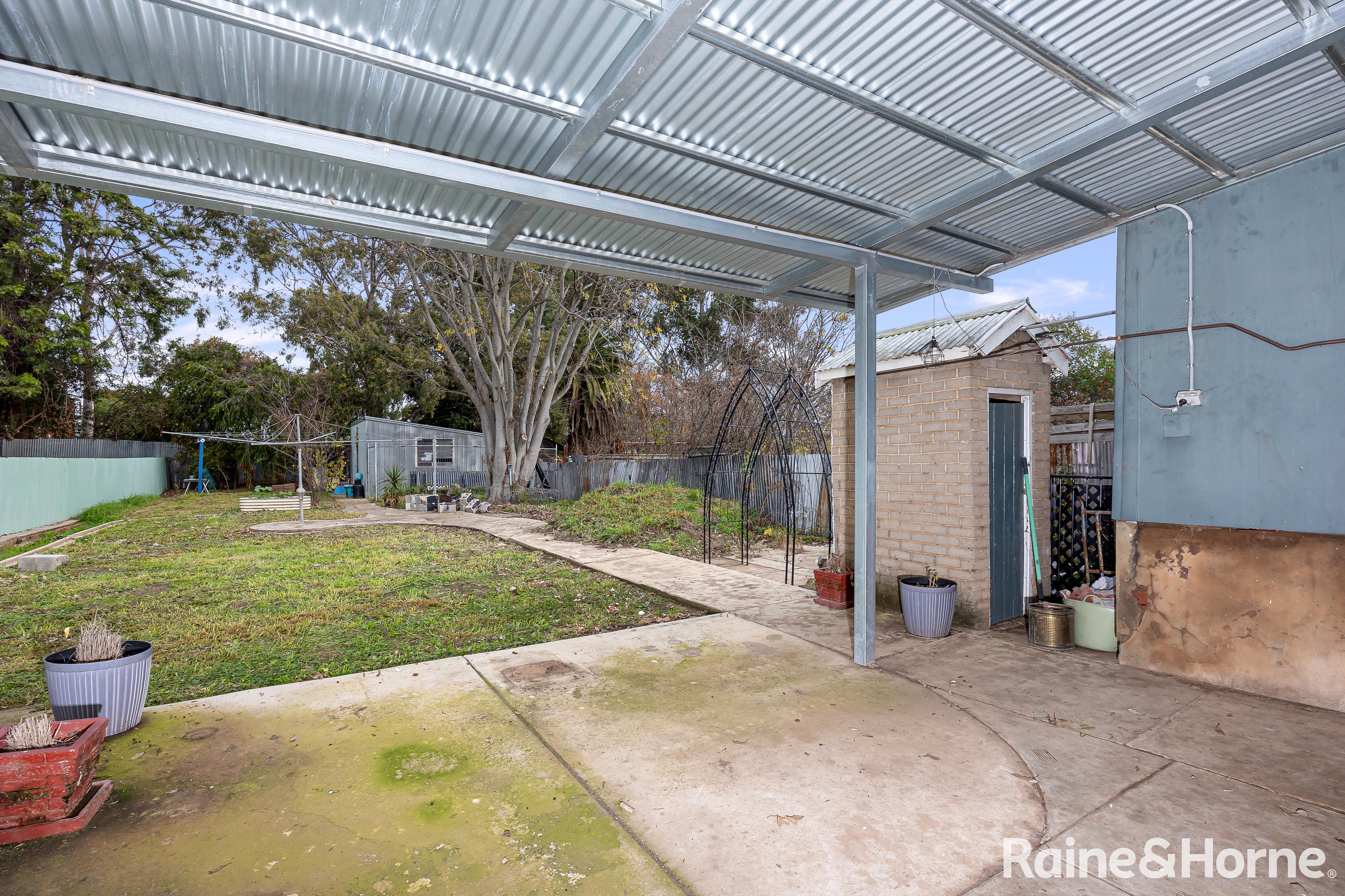 71 Junction Street, Junee, NSW 2663 - Image 9