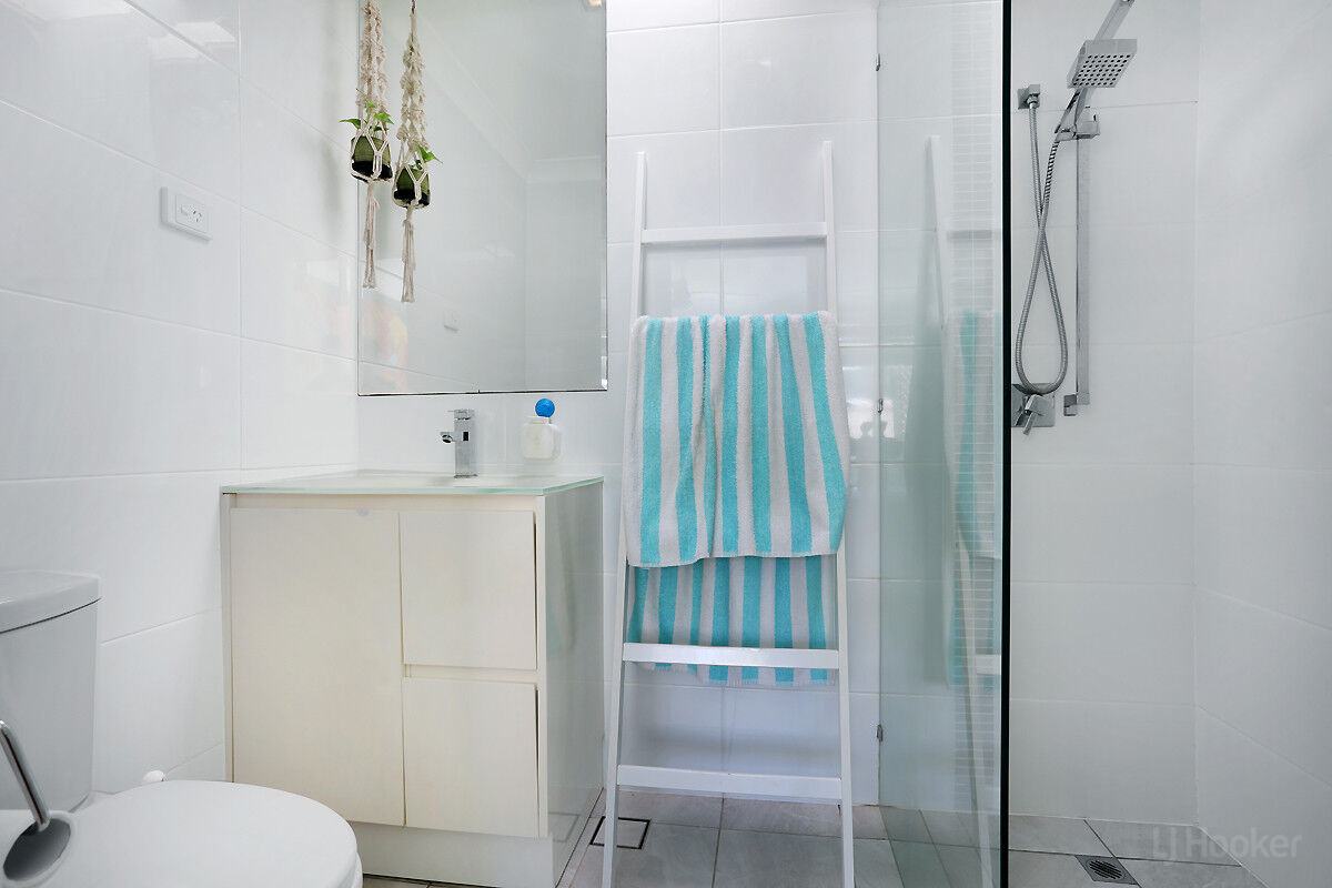 3-bedroom unit at 2 25 SANCTUARY COURT, COOMBABAH QLD 4216, Gold Coast, Queensland