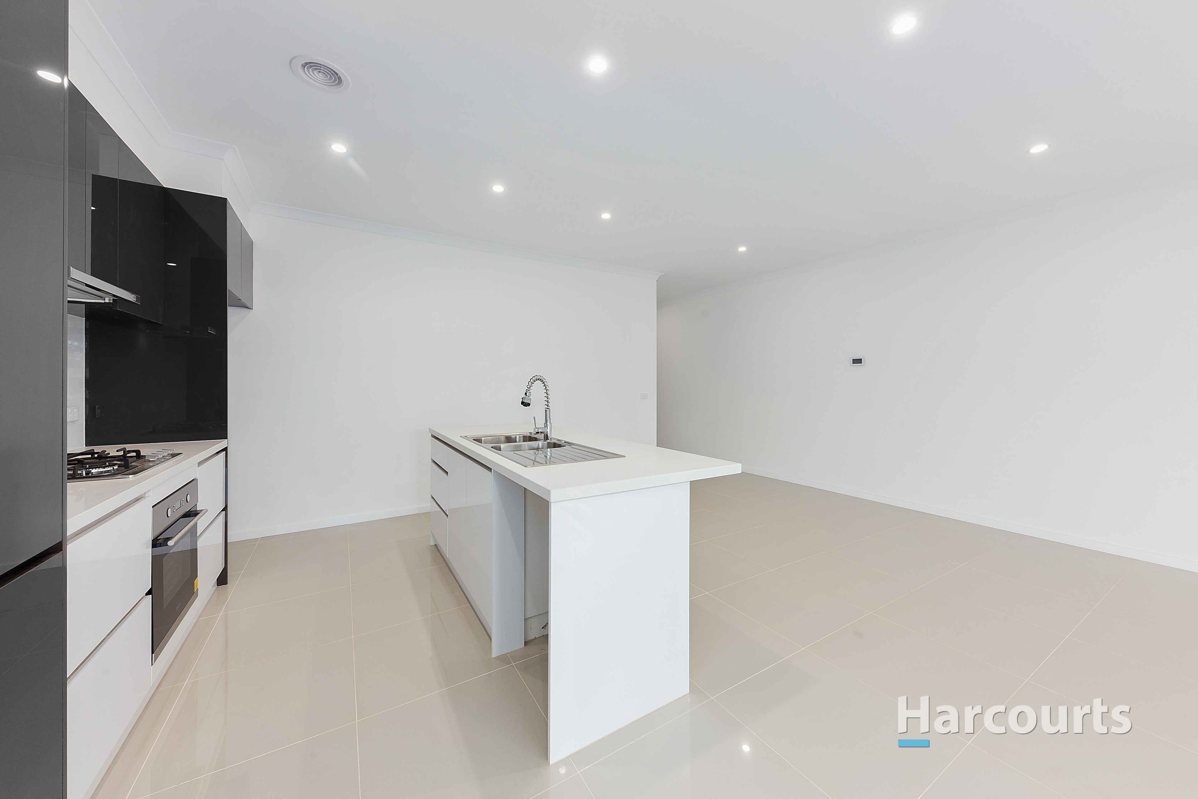 29 Dumfries Street, Deer Park, VIC 3023 - Image 7